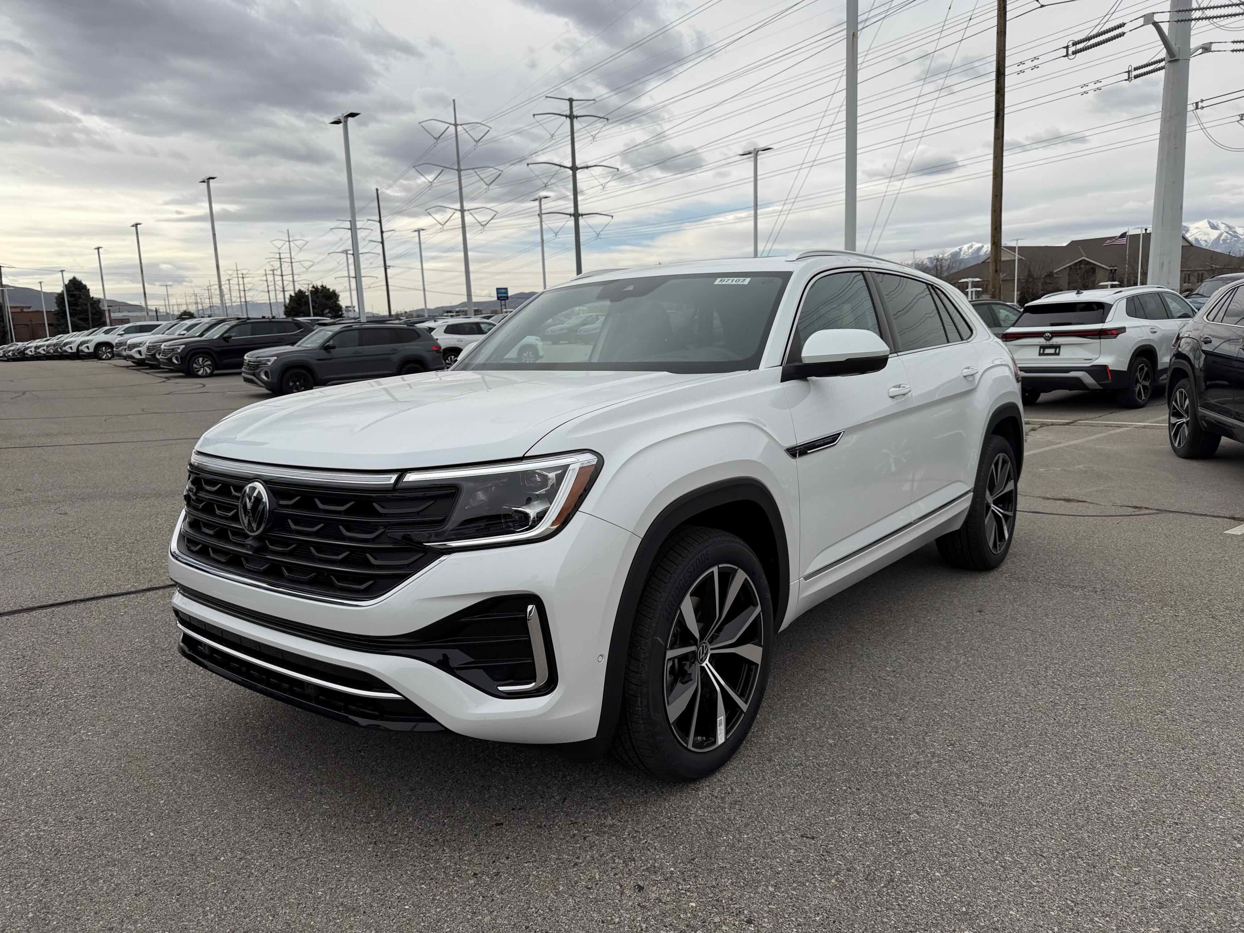 2026 Volkswagen Atlas Cross Sport 2.0T SEL Premium R-Line