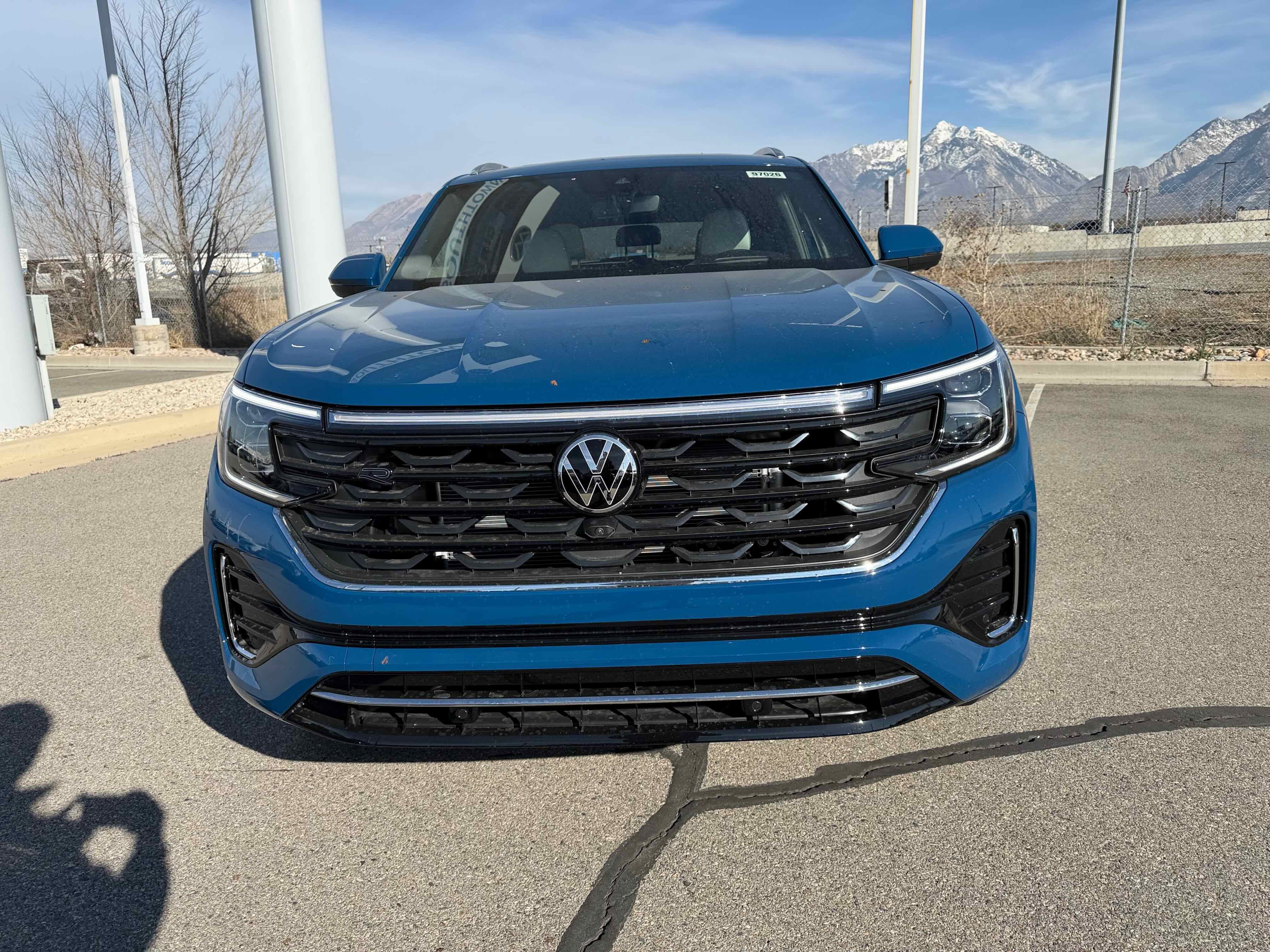 2026 Volkswagen Atlas Cross Sport 2.0T SEL Premium R-Line