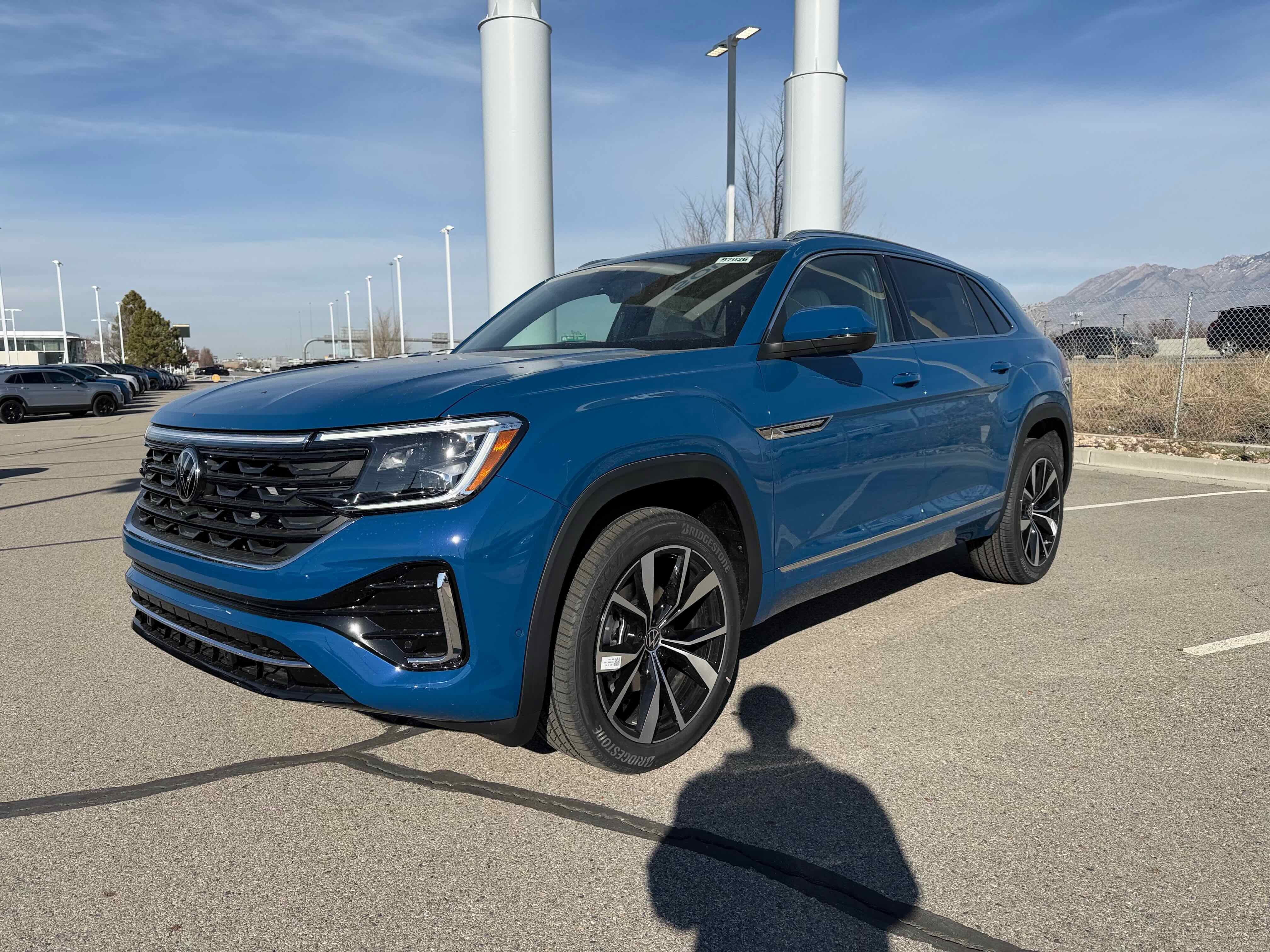 2026 Volkswagen Atlas Cross Sport 2.0T SEL Premium R-Line