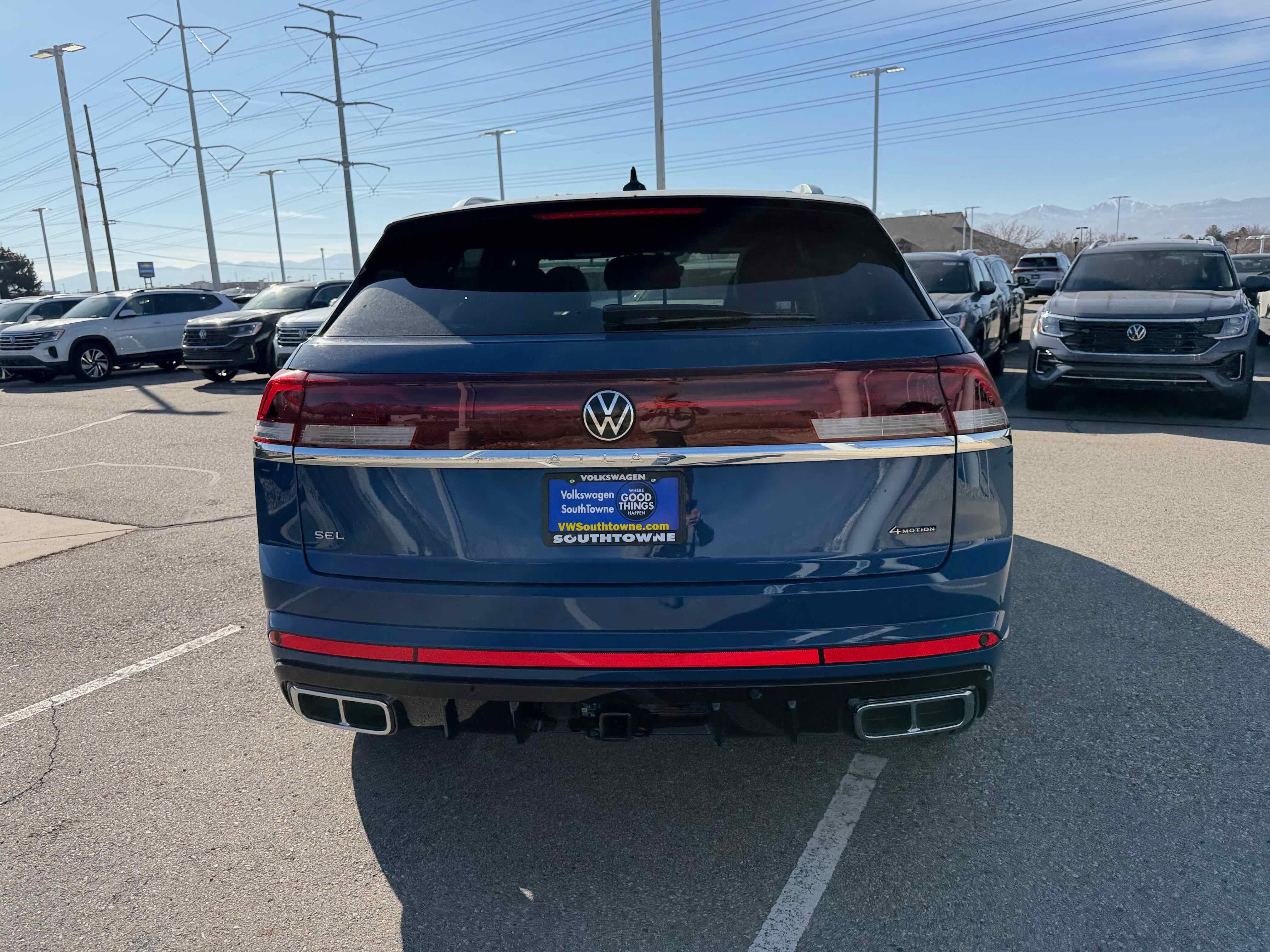 2026 Volkswagen Atlas Cross Sport 2.0T SEL Premium R-Line