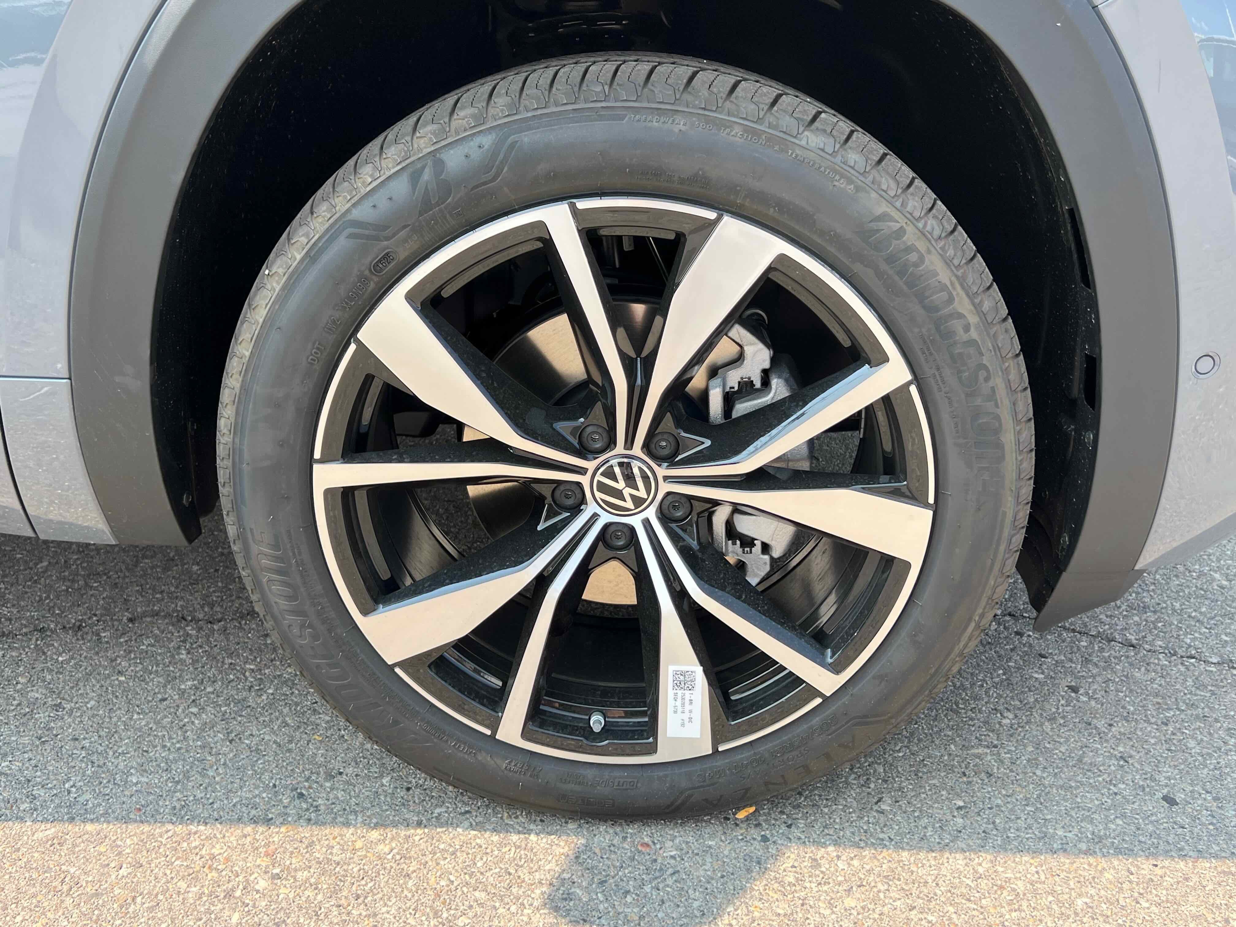 2026 Volkswagen Atlas Cross Sport 2.0T SEL Premium R-Line