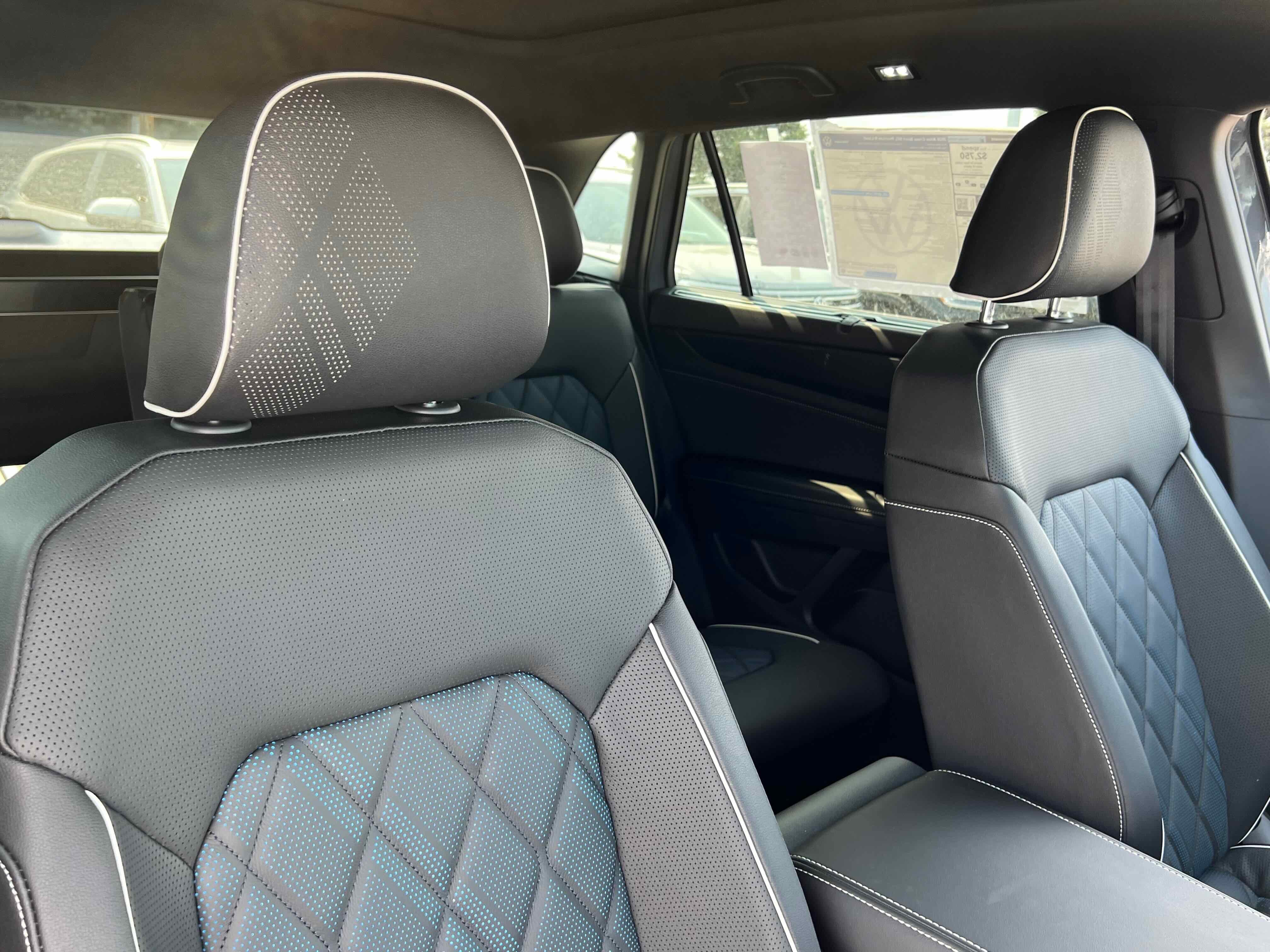 2026 Volkswagen Atlas Cross Sport 2.0T SEL Premium R-Line