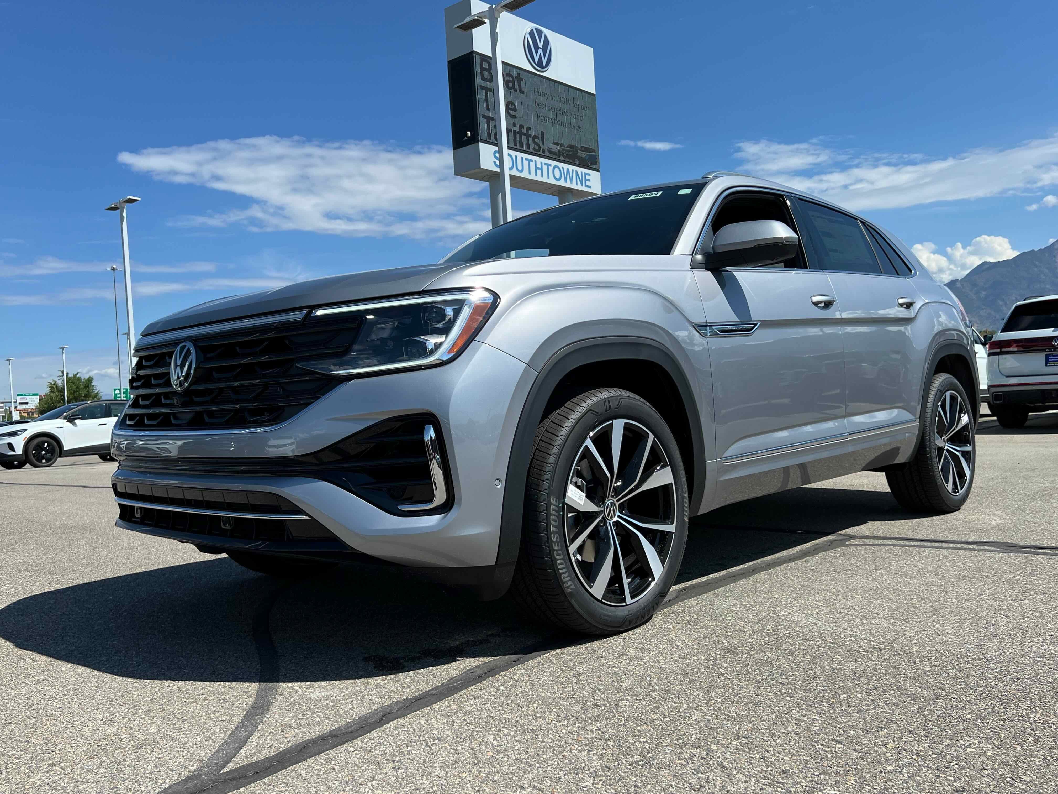 2026 Volkswagen Atlas Cross Sport 2.0T SEL Premium R-Line