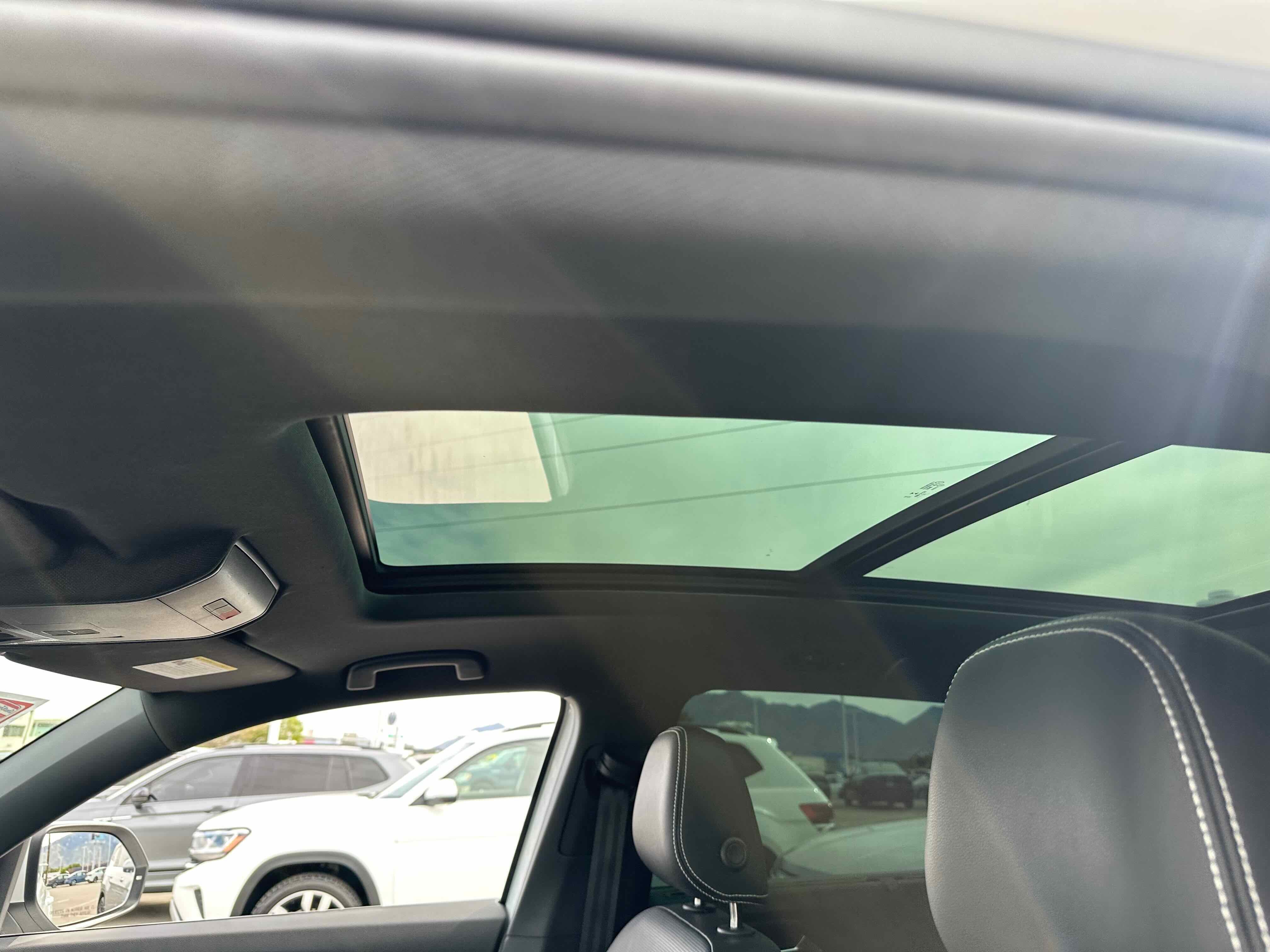 2023 Volkswagen Atlas Cross Sport 3.6L V6 SEL Premium R-Line