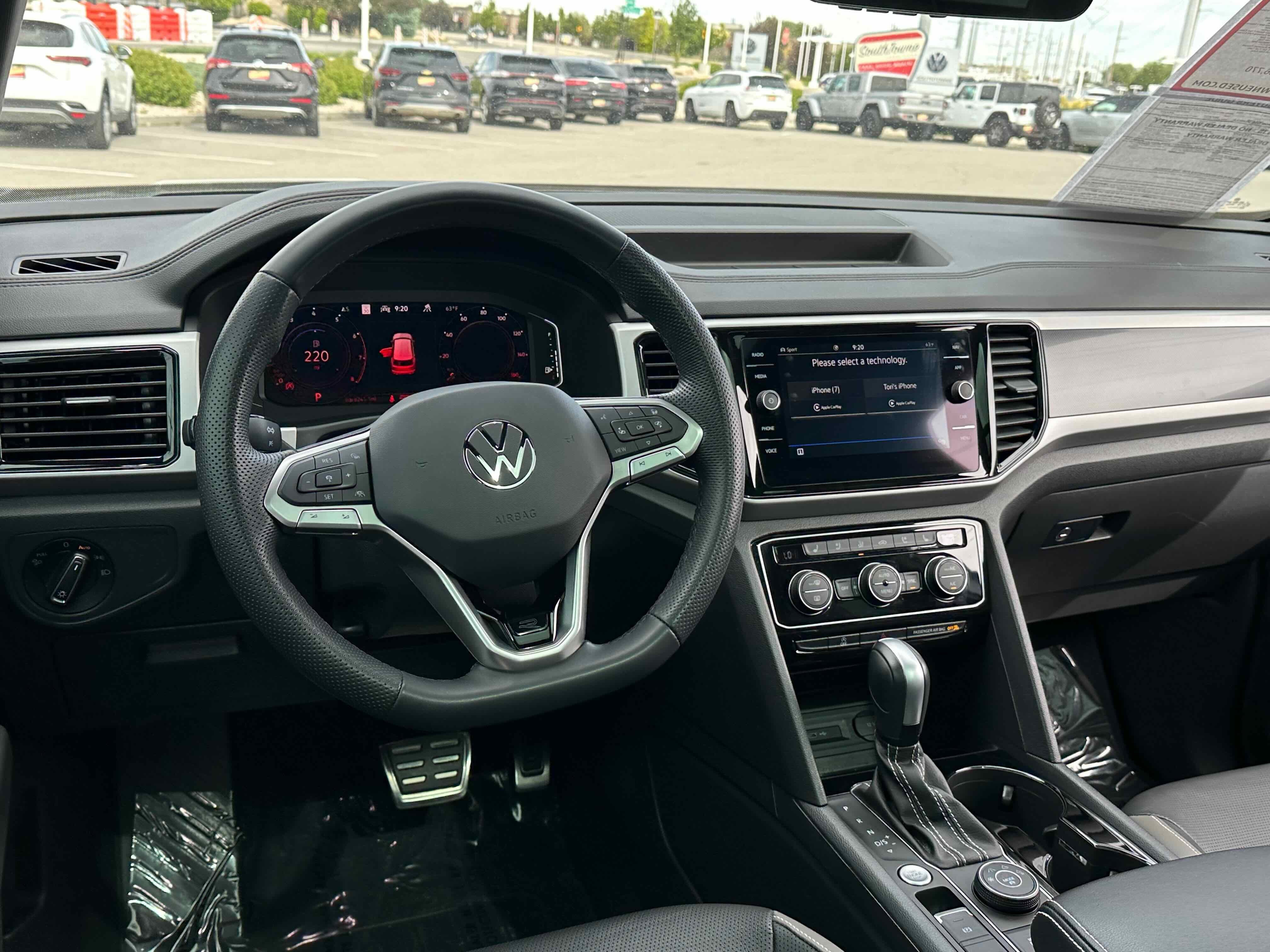 2023 Volkswagen Atlas Cross Sport 3.6L V6 SEL Premium R-Line