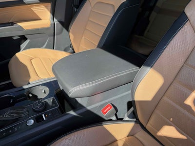 2023 Volkswagen Atlas Cross Sport 3.6L V6 SEL Premium R-Line