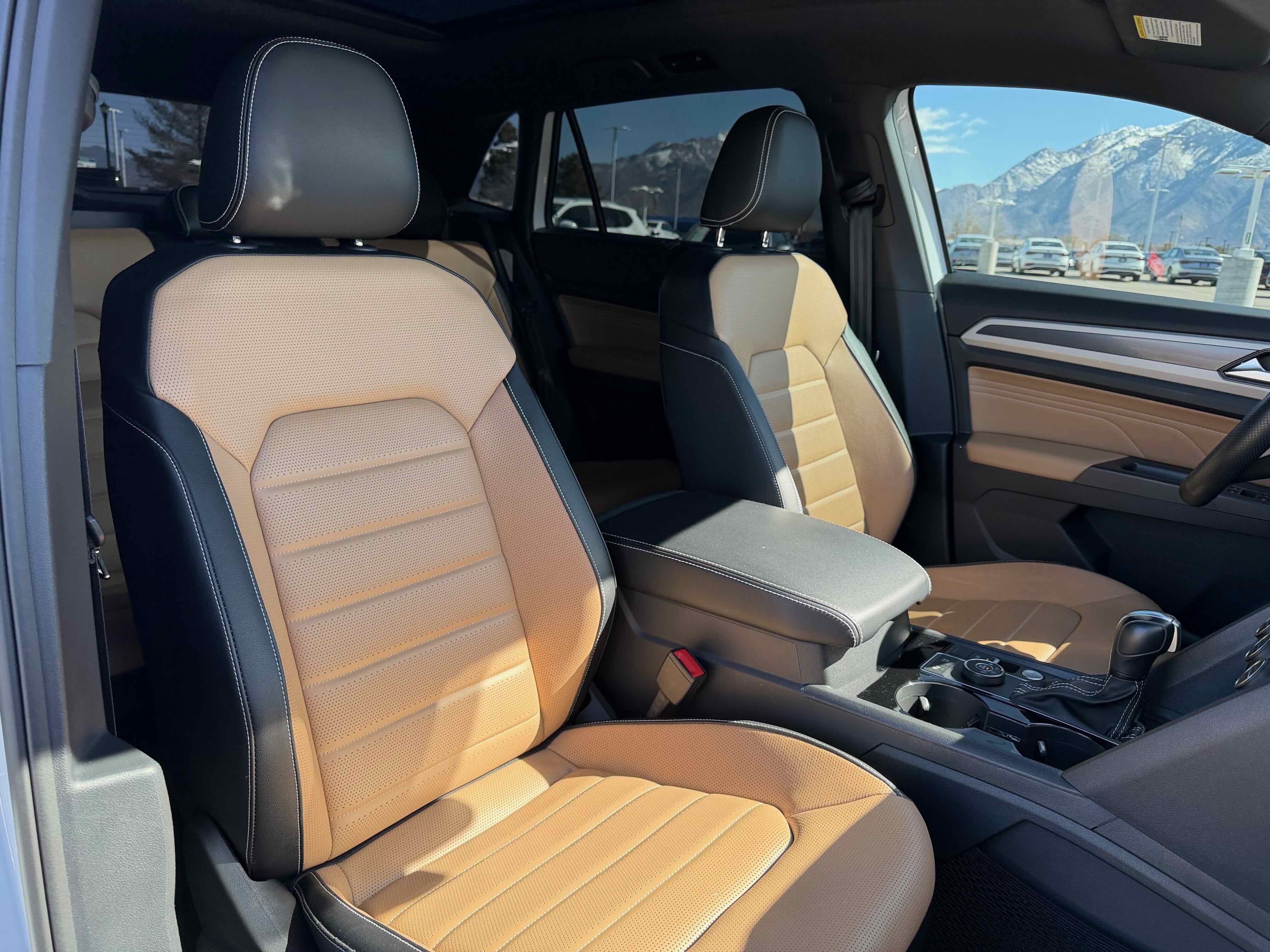 2023 Volkswagen Atlas Cross Sport 3.6L V6 SEL Premium R-Line