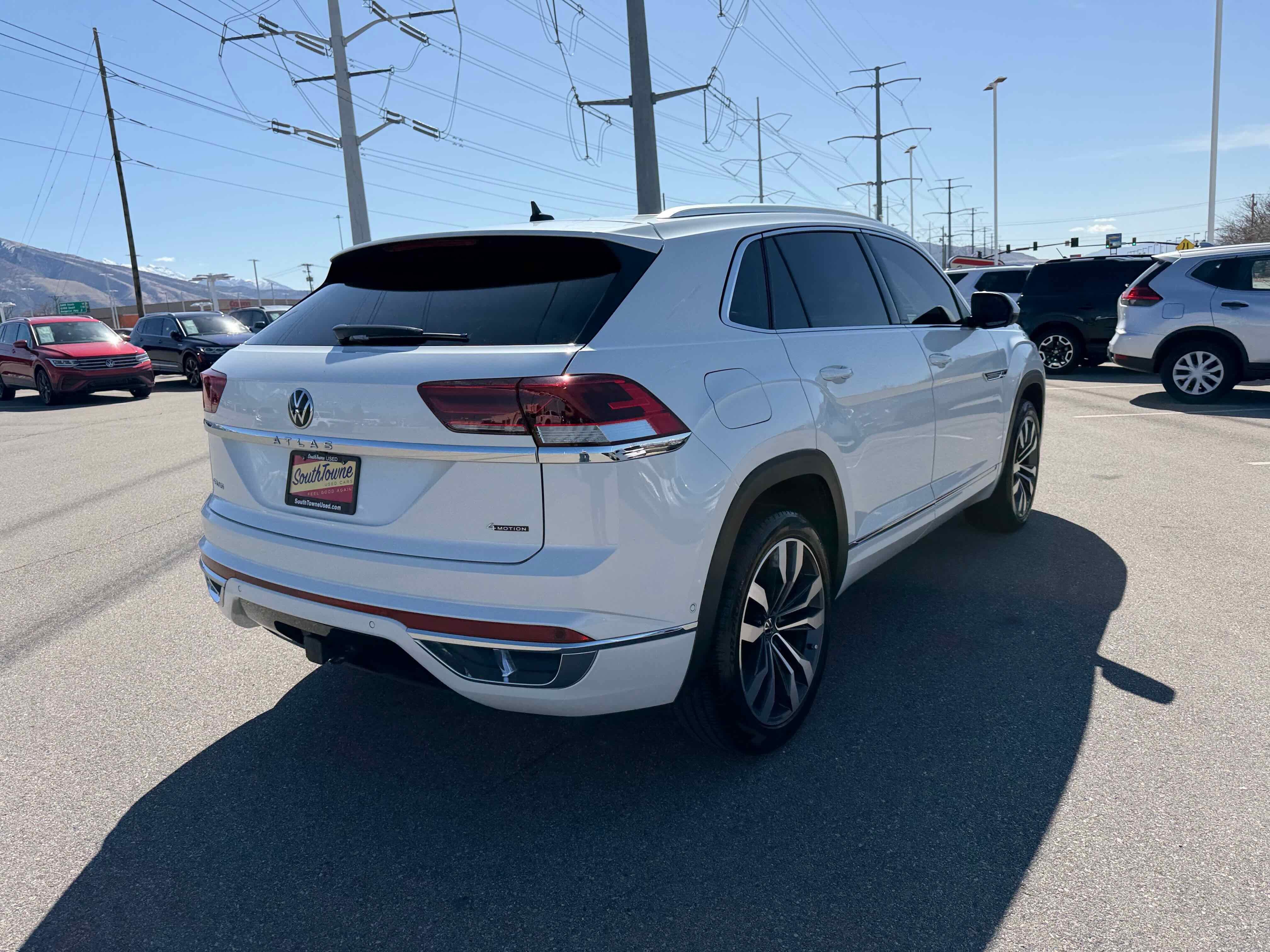 2023 Volkswagen Atlas Cross Sport 3.6L V6 SEL Premium R-Line