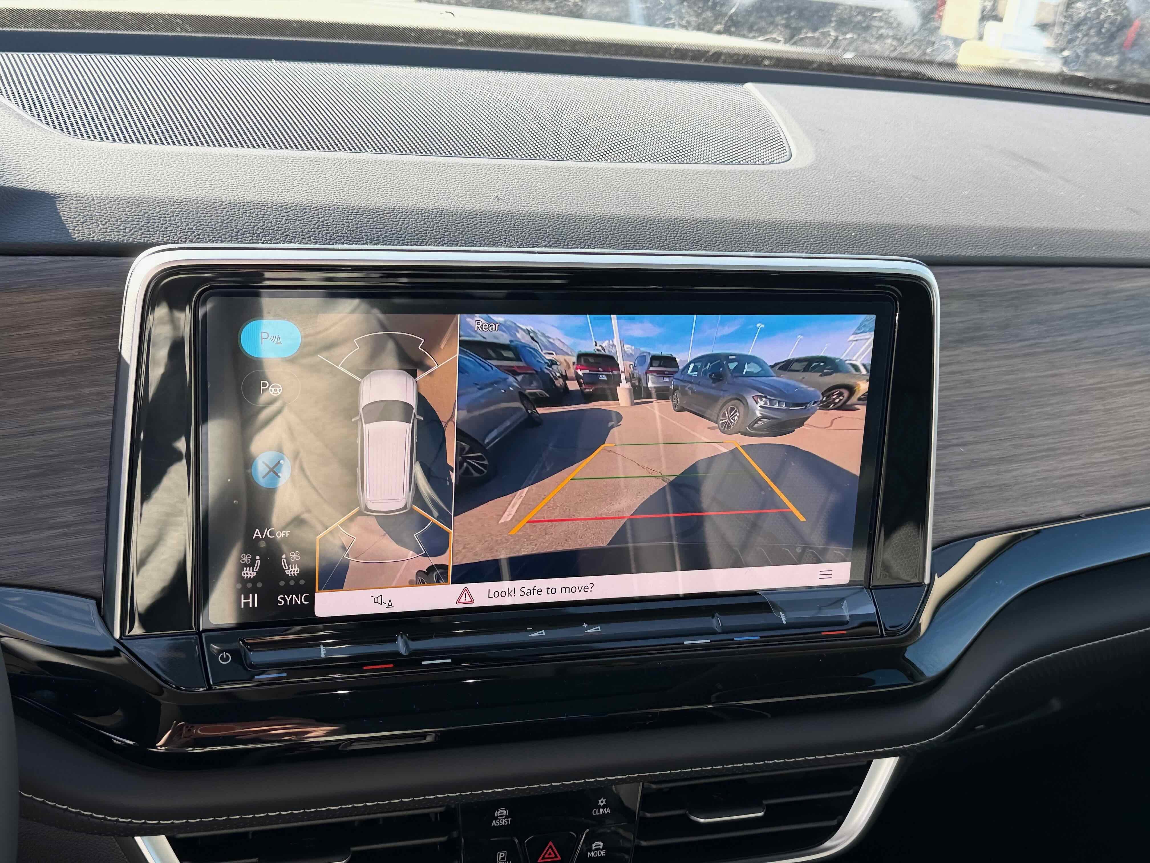 2026 Volkswagen Atlas 2.0T SEL Premium R-Line