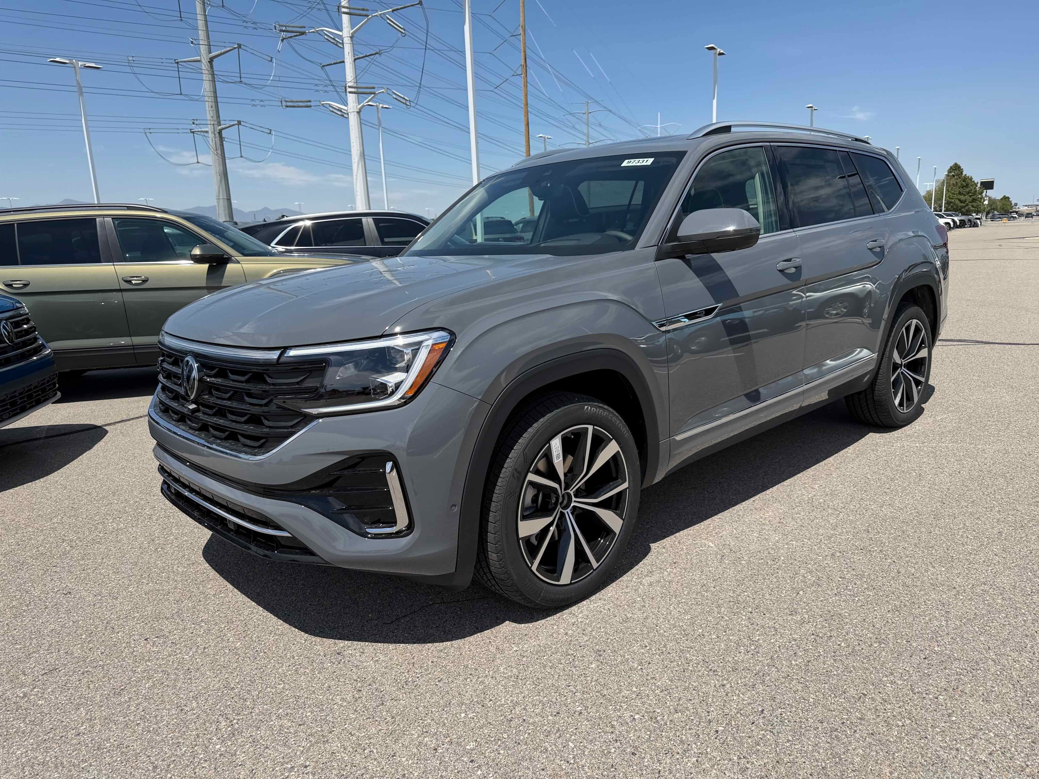 2026 Volkswagen Atlas 2.0T SEL Premium R-Line