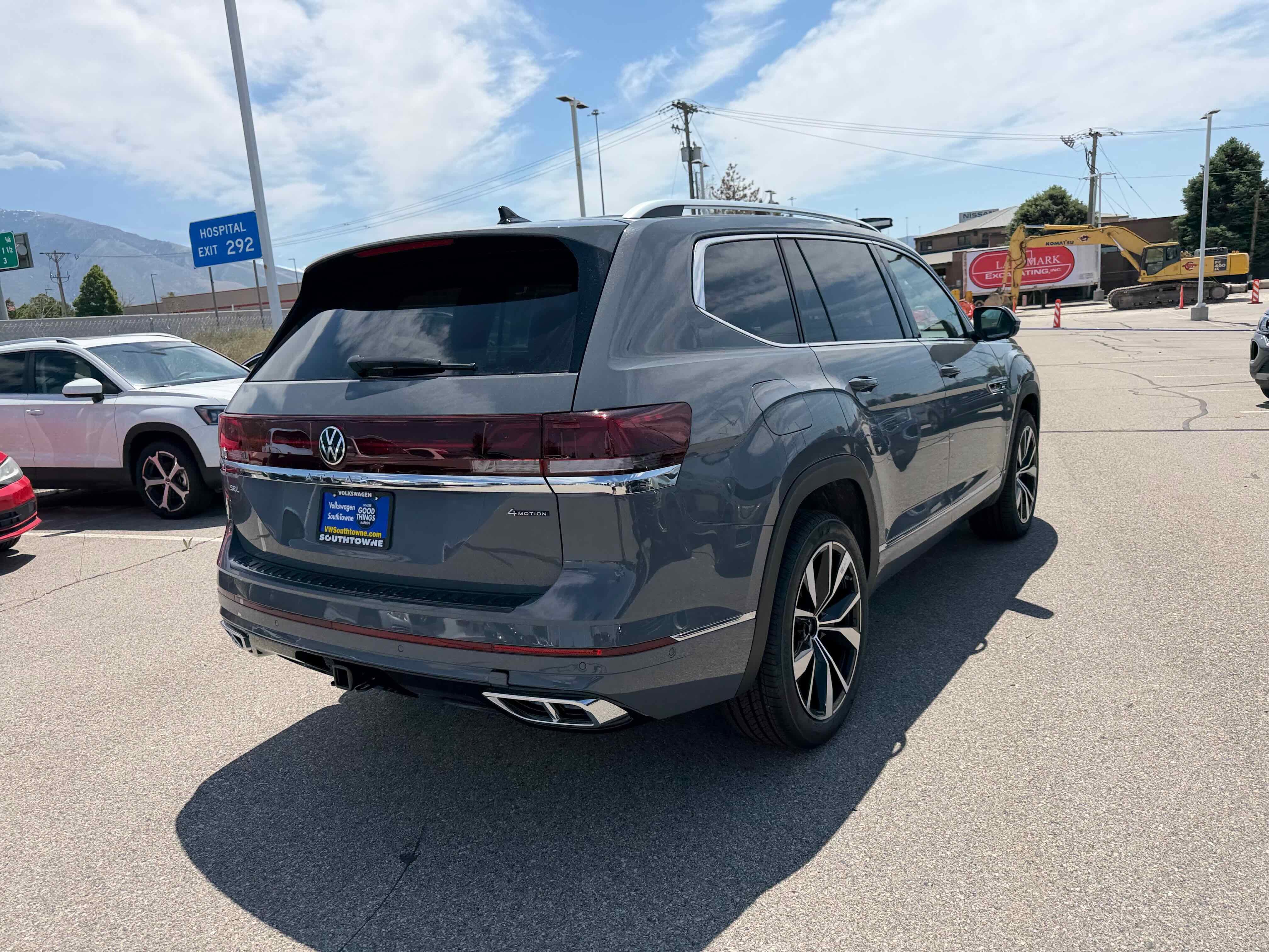 2026 Volkswagen Atlas 2.0T SEL Premium R-Line