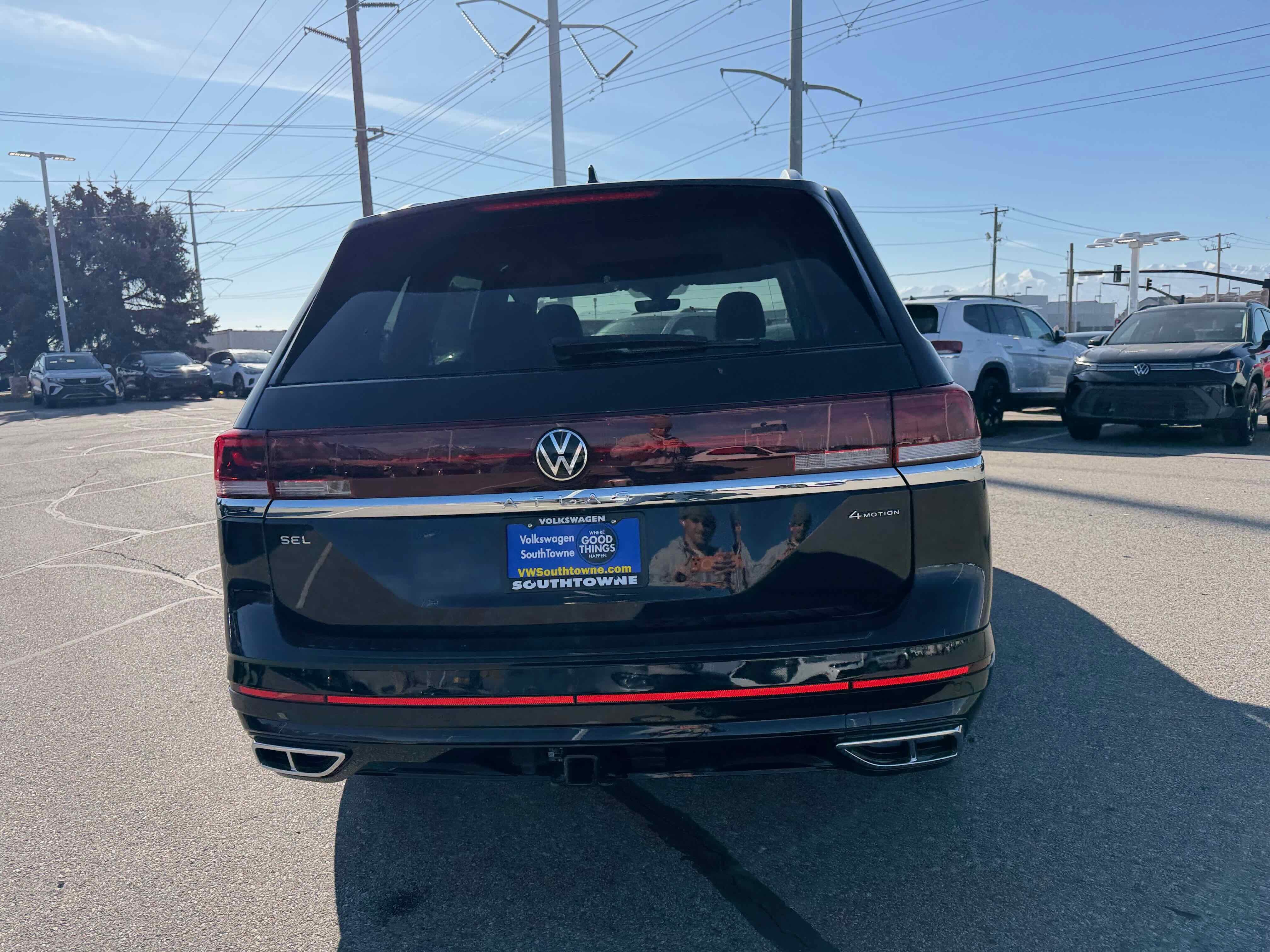 2026 Volkswagen Atlas 2.0T SEL Premium R-Line