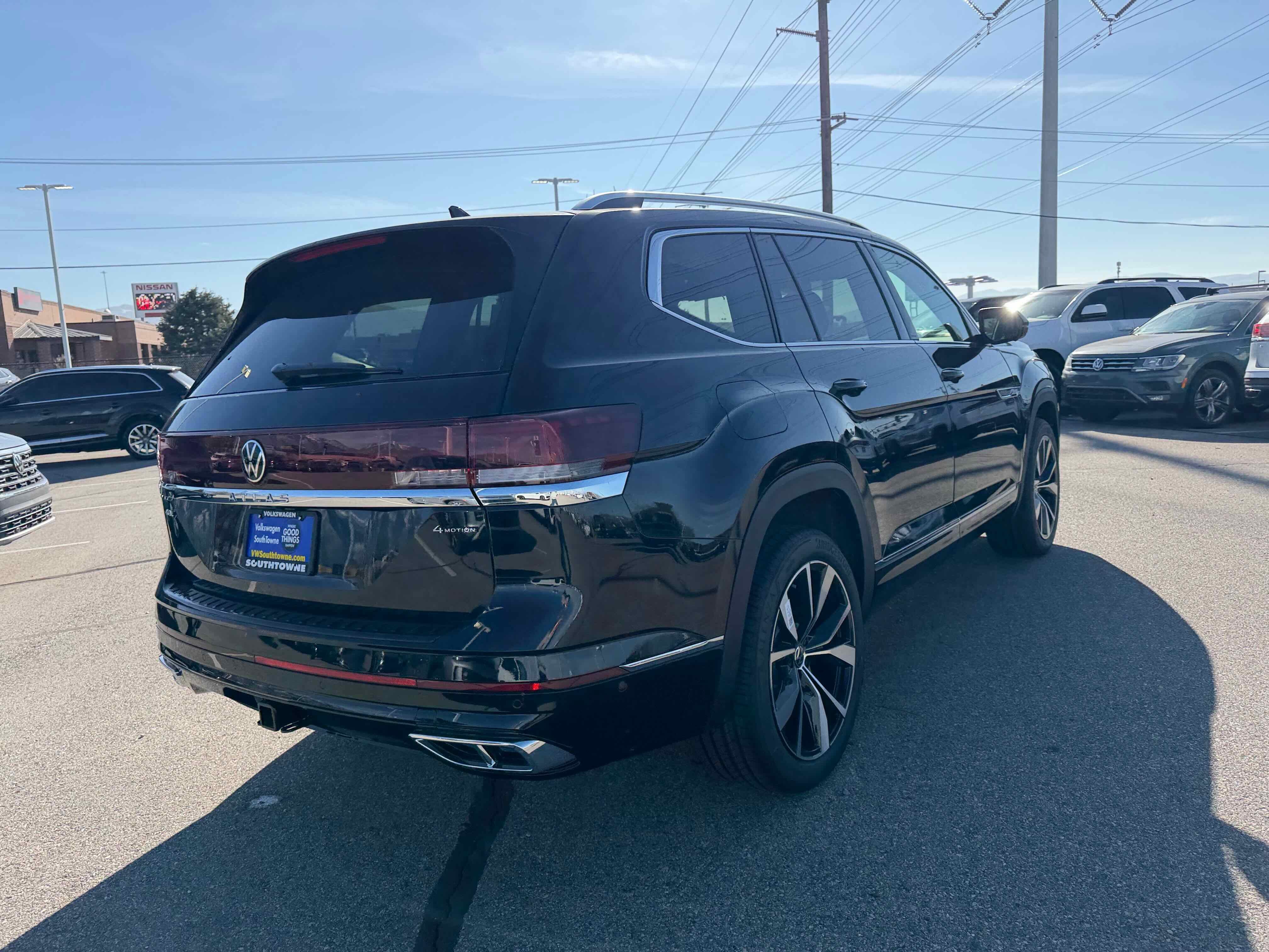 2026 Volkswagen Atlas 2.0T SEL Premium R-Line