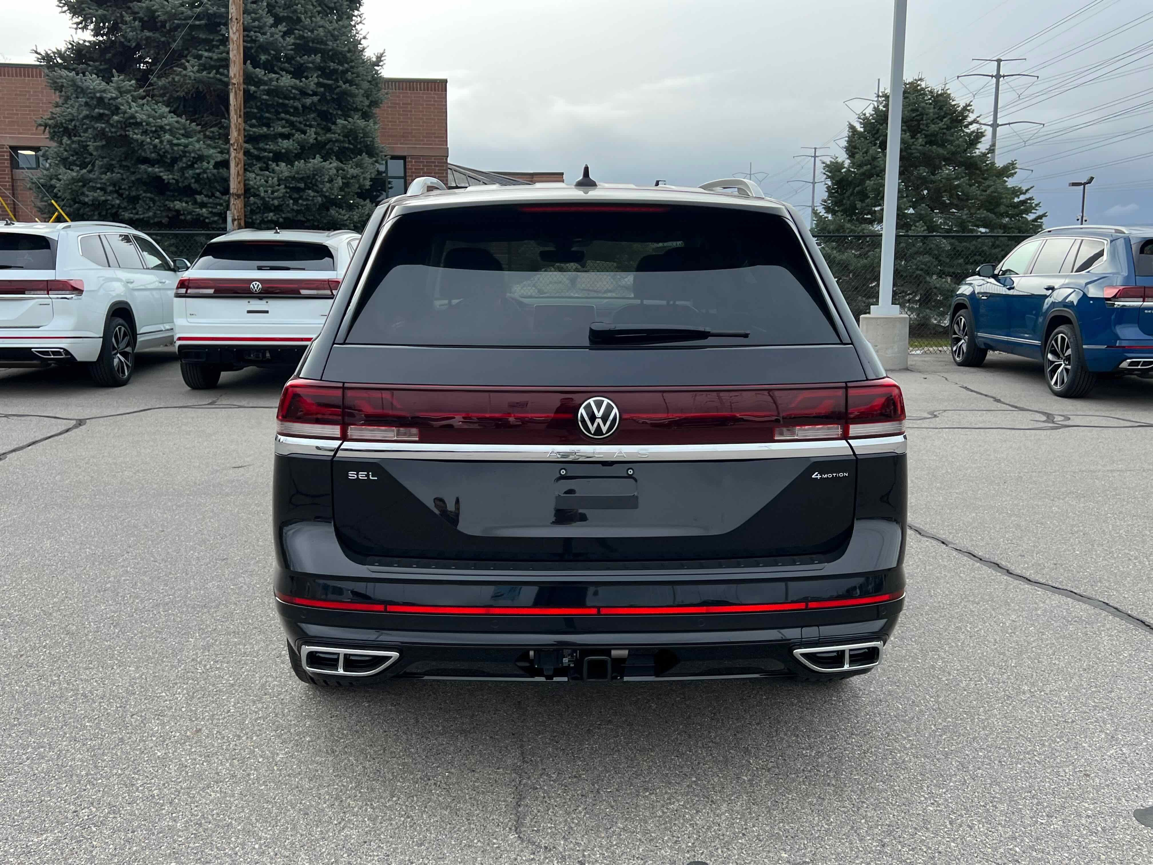 2026 Volkswagen Atlas 2.0T SEL Premium R-Line