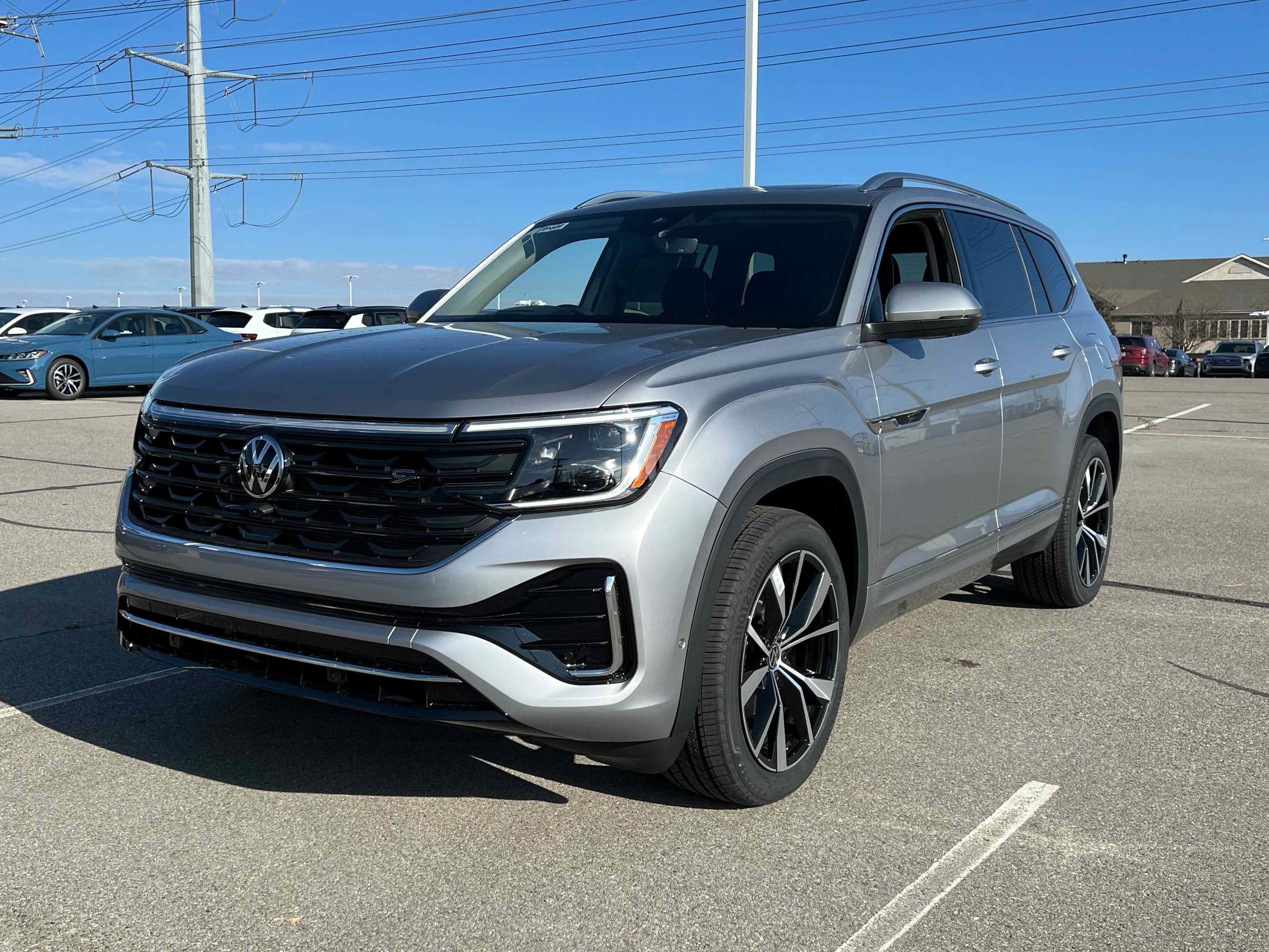 2026 Volkswagen Atlas 2.0T SEL Premium R-Line