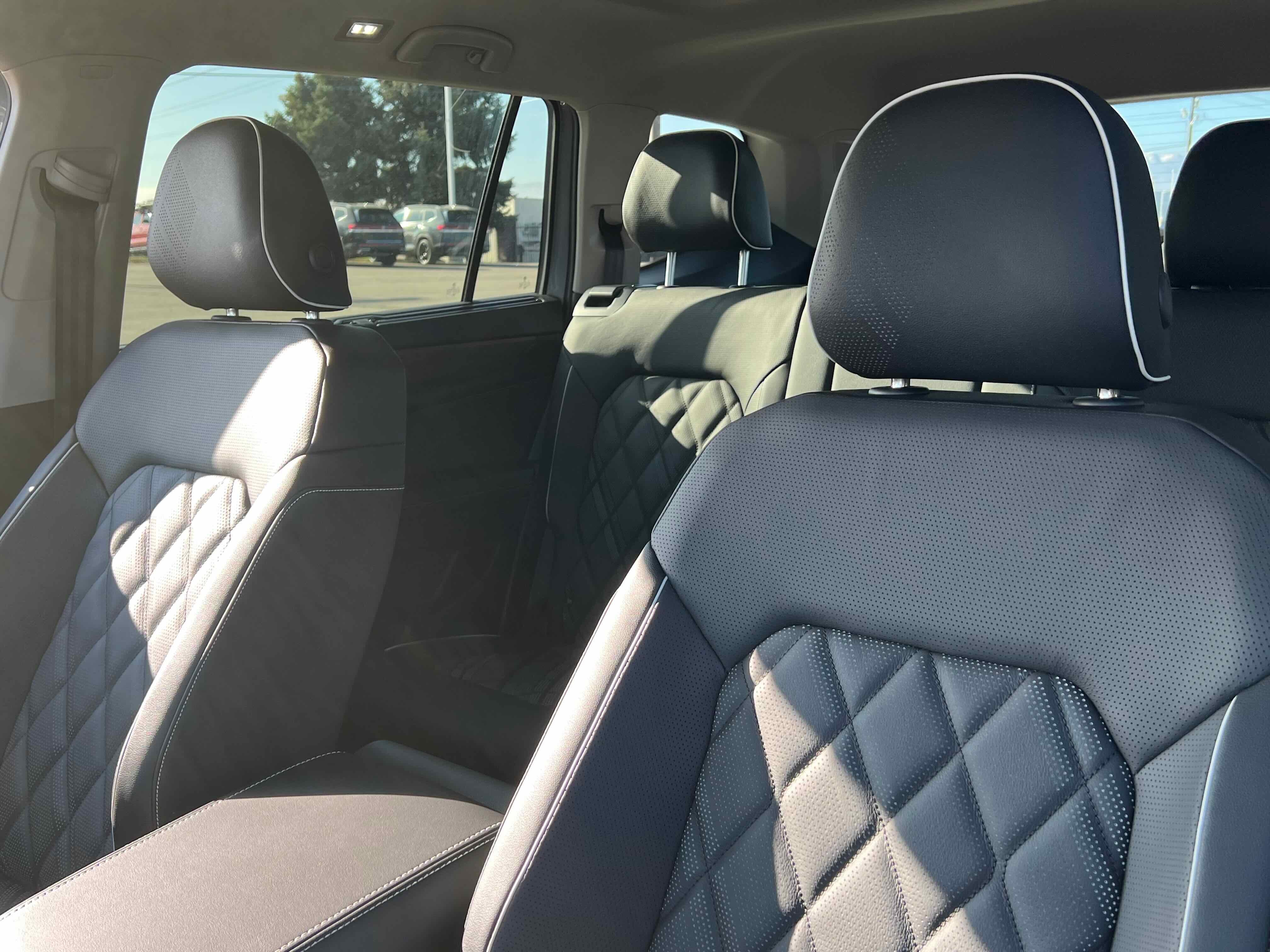 2026 Volkswagen Atlas 2.0T SEL Premium R-Line