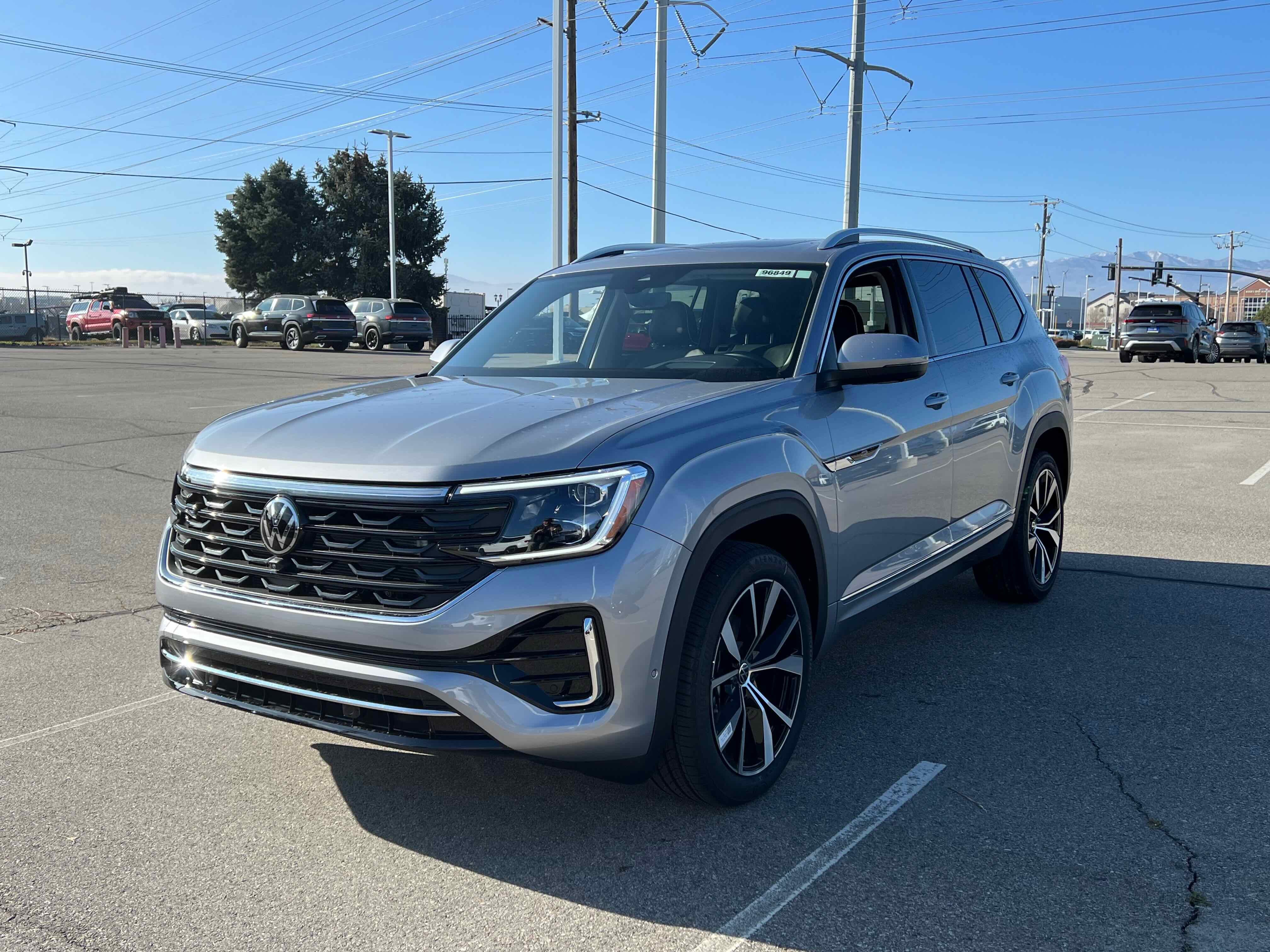 2026 Volkswagen Atlas 2.0T SEL Premium R-Line