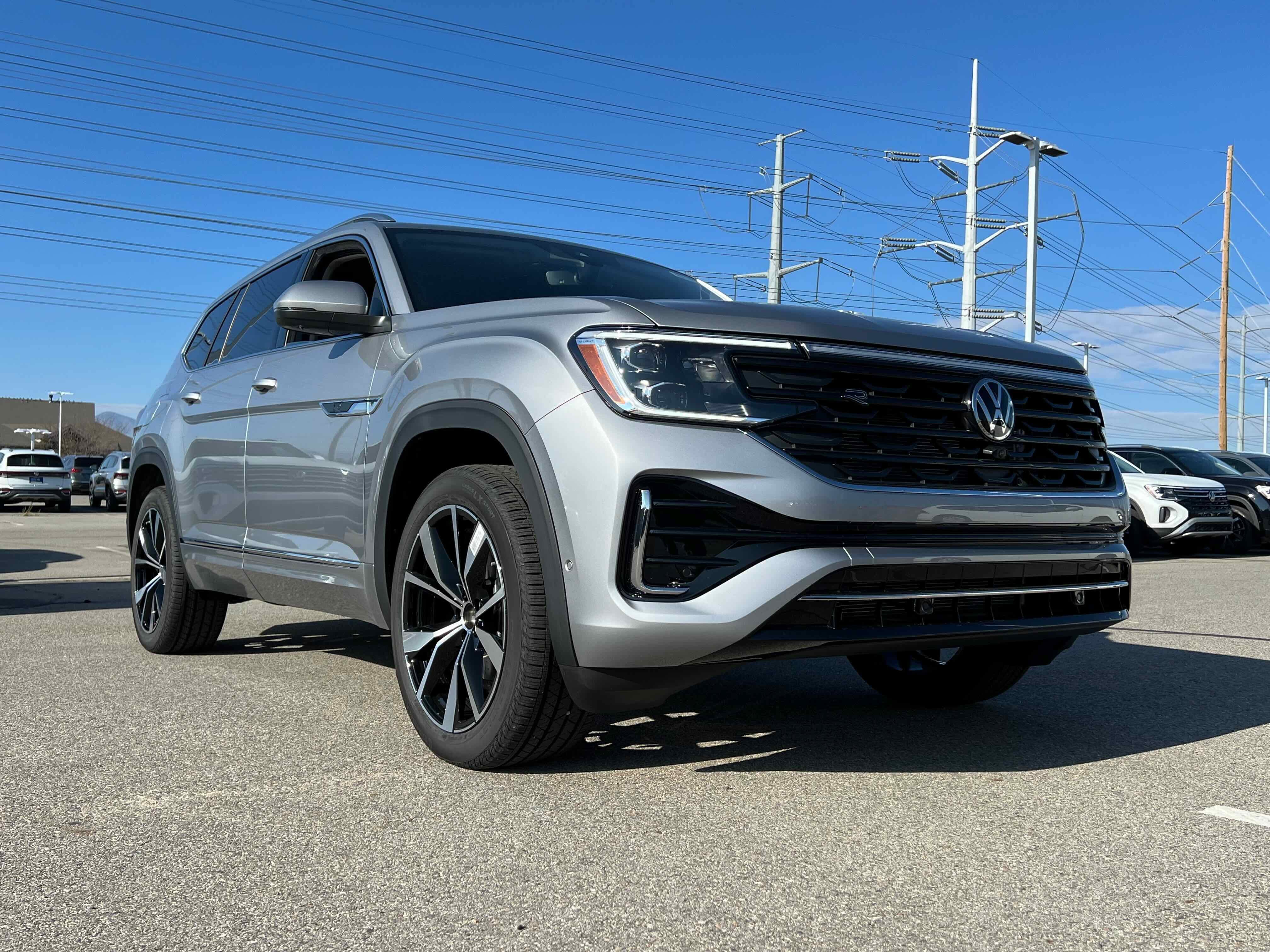 2026 Volkswagen Atlas 2.0T SEL Premium R-Line