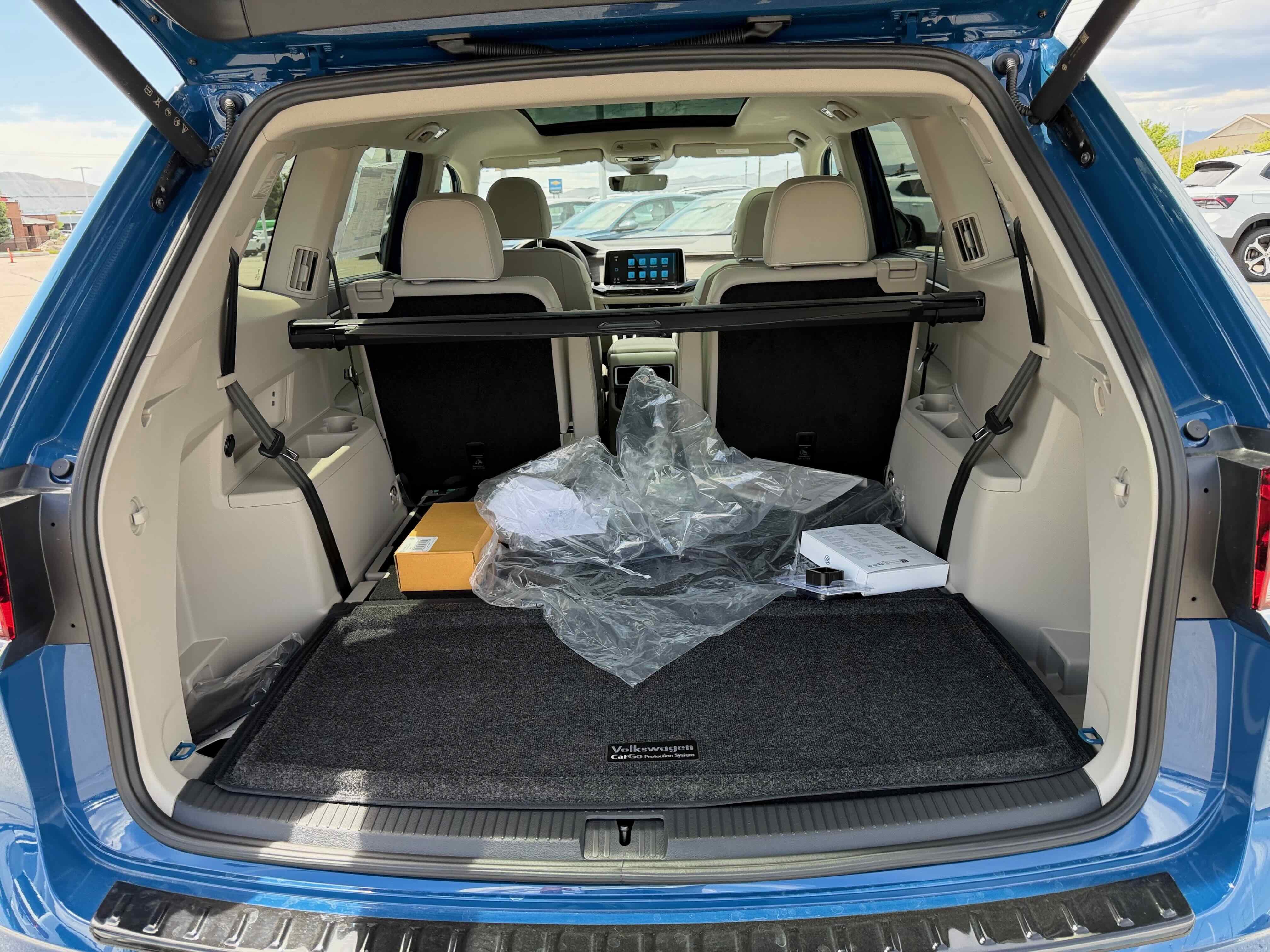 2026 Volkswagen Atlas 2.0T SEL Premium R-Line