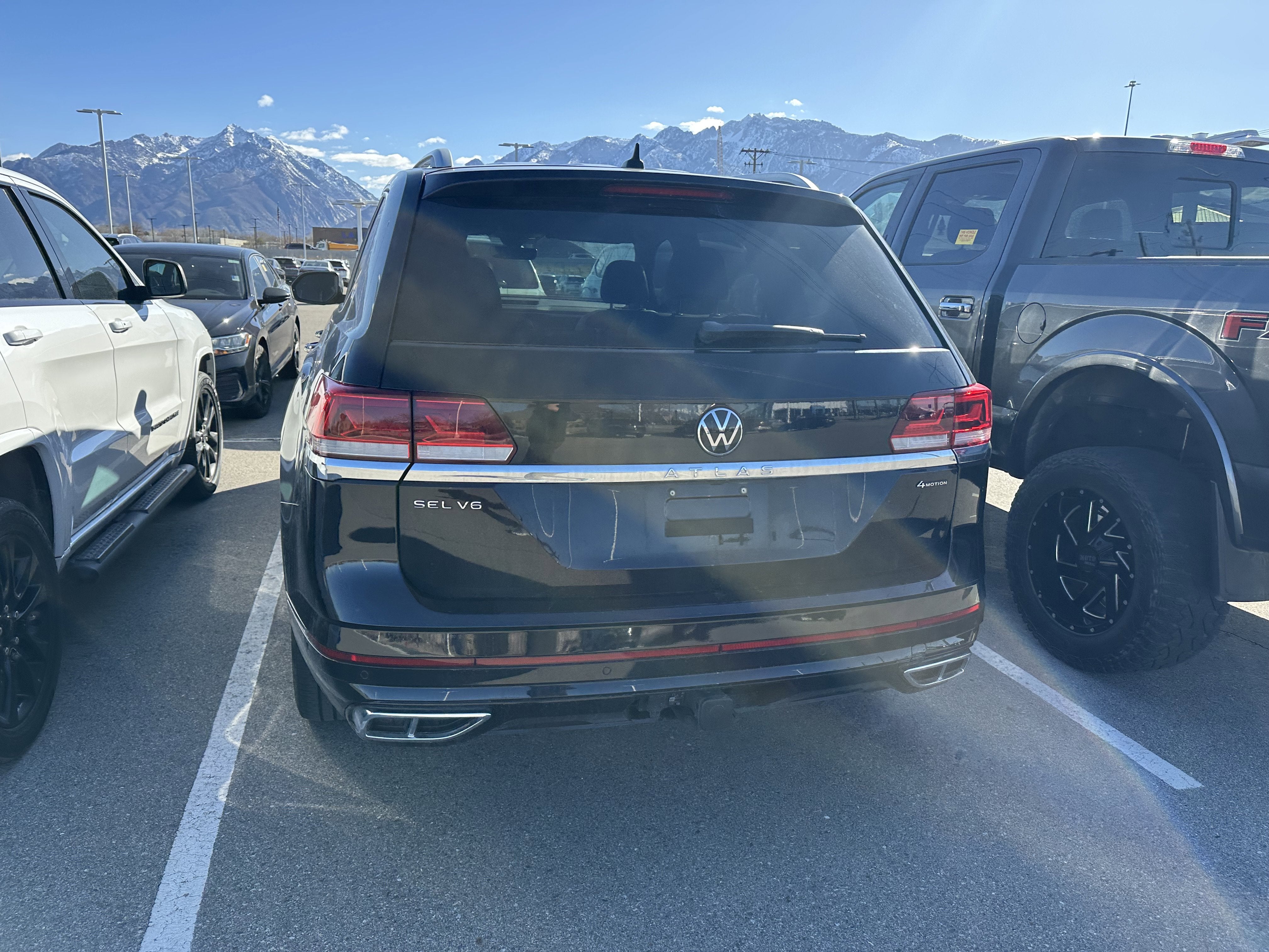 2023 Volkswagen Atlas 3.6L V6 SEL Premium R-Line