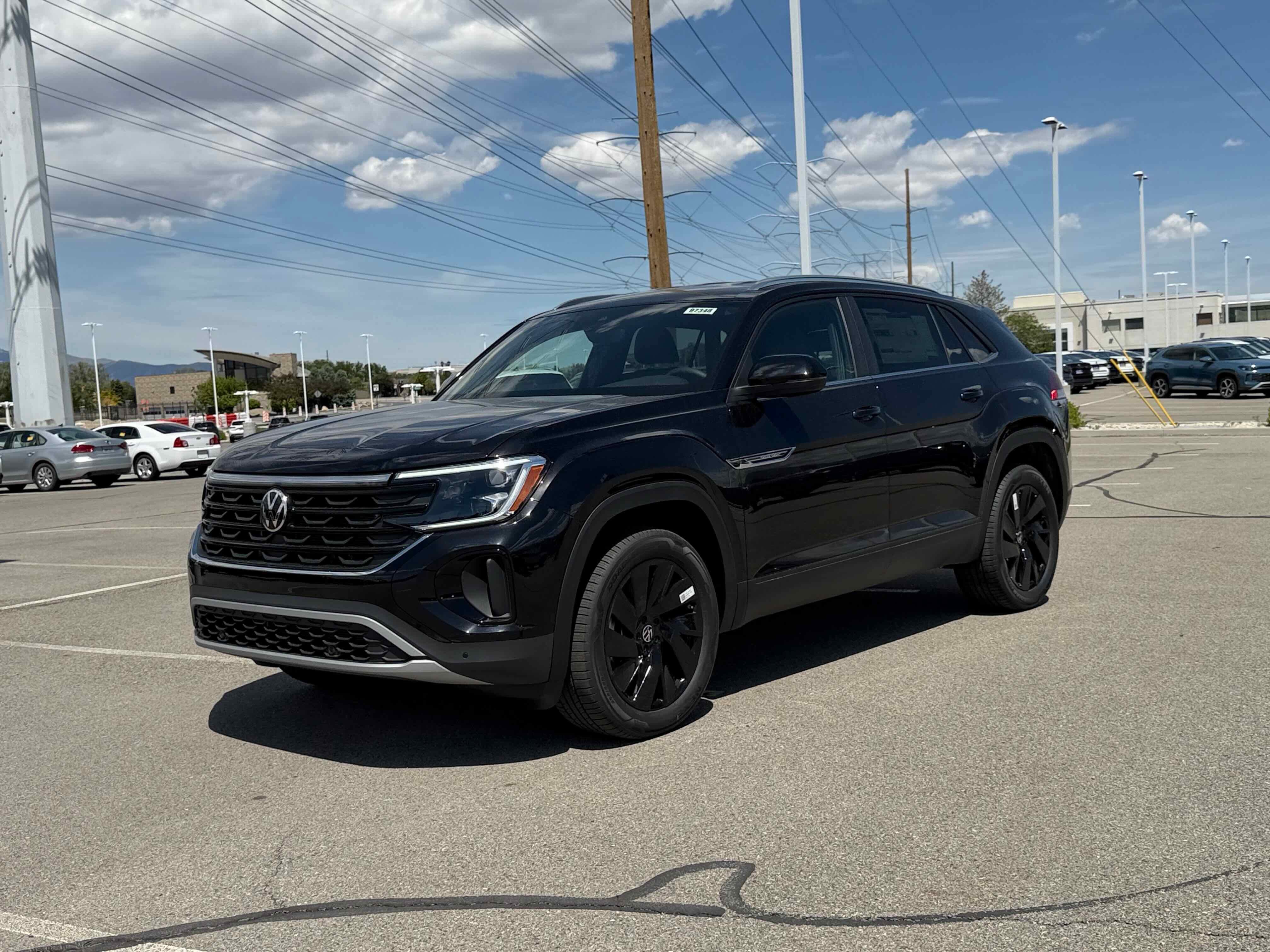 2026 Volkswagen Atlas Cross Sport 2.0T SE w/Tech 4MOTION's photo