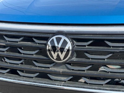 2024 Volkswagen Atlas Cross Sport 2.0T SE w/Technology