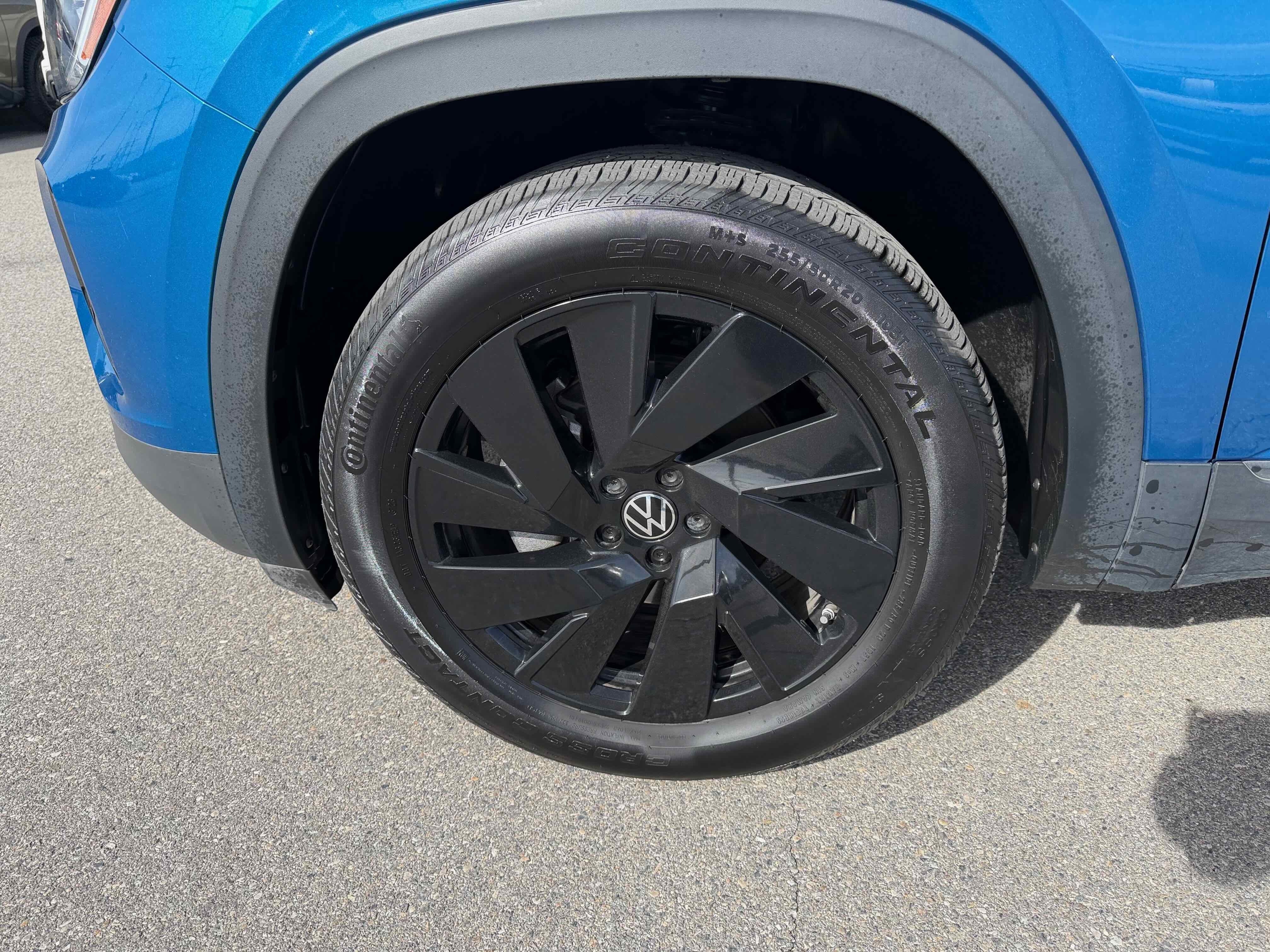 2024 Volkswagen Atlas Cross Sport 2.0T SE w/Technology