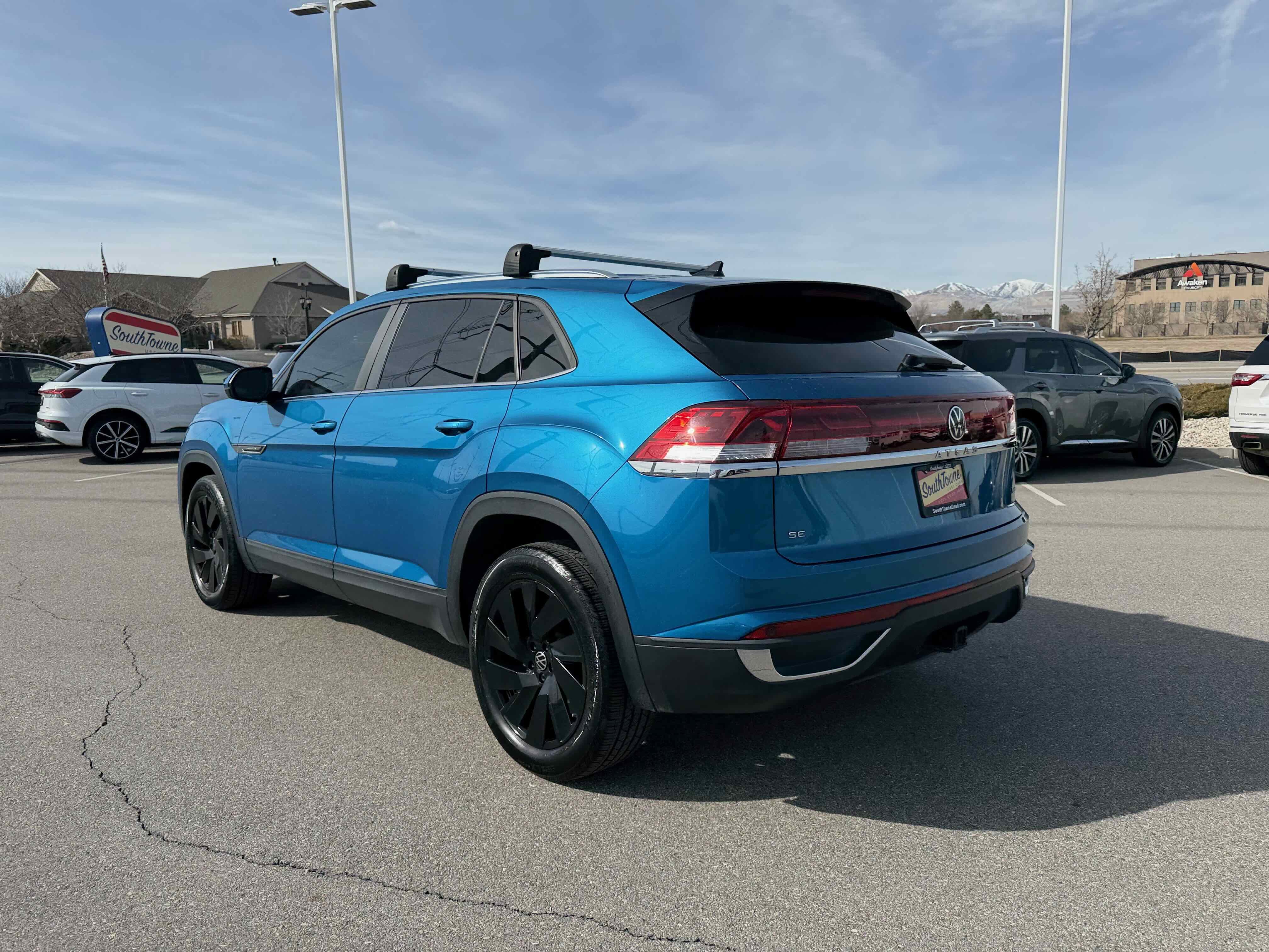 2024 Volkswagen Atlas Cross Sport 2.0T SE w/Technology