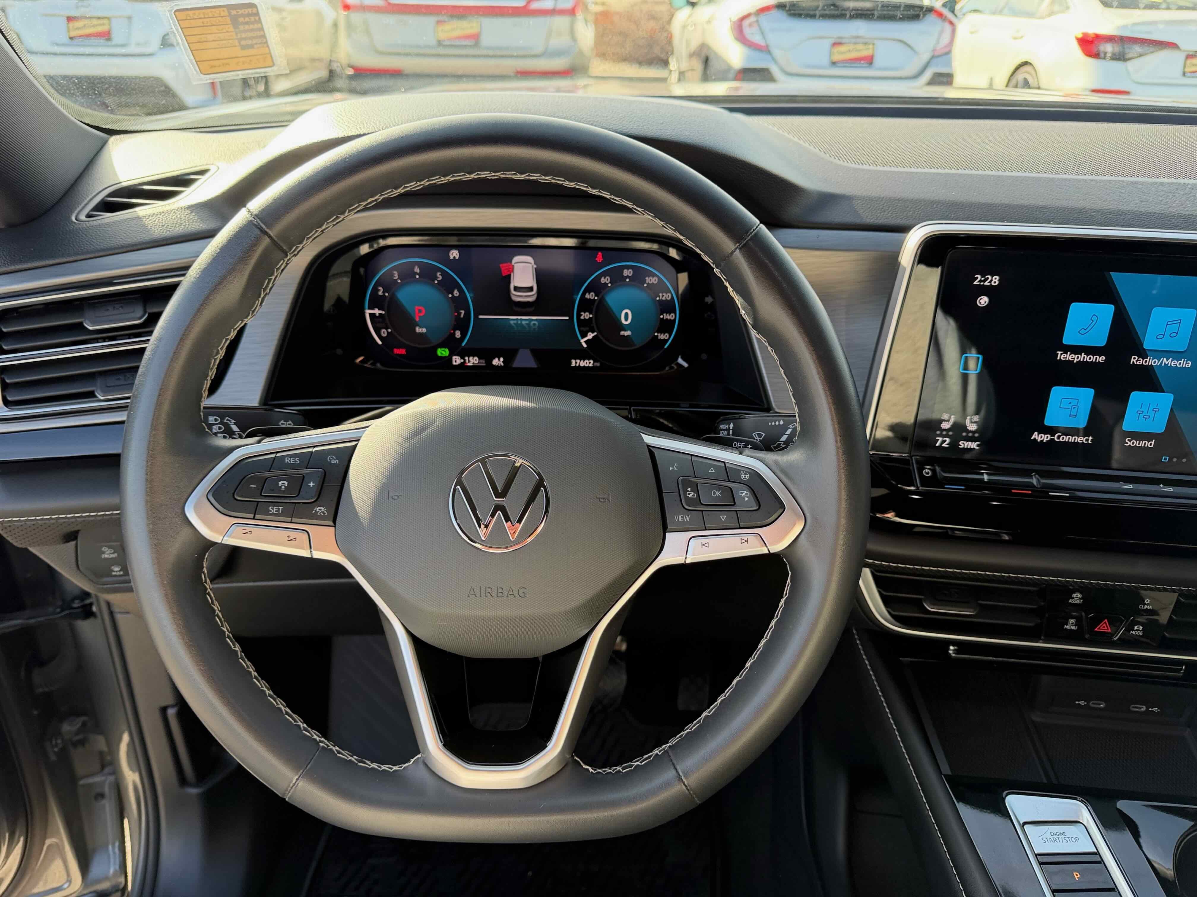 2024 Volkswagen Atlas Cross Sport 2.0T SE w/Technology