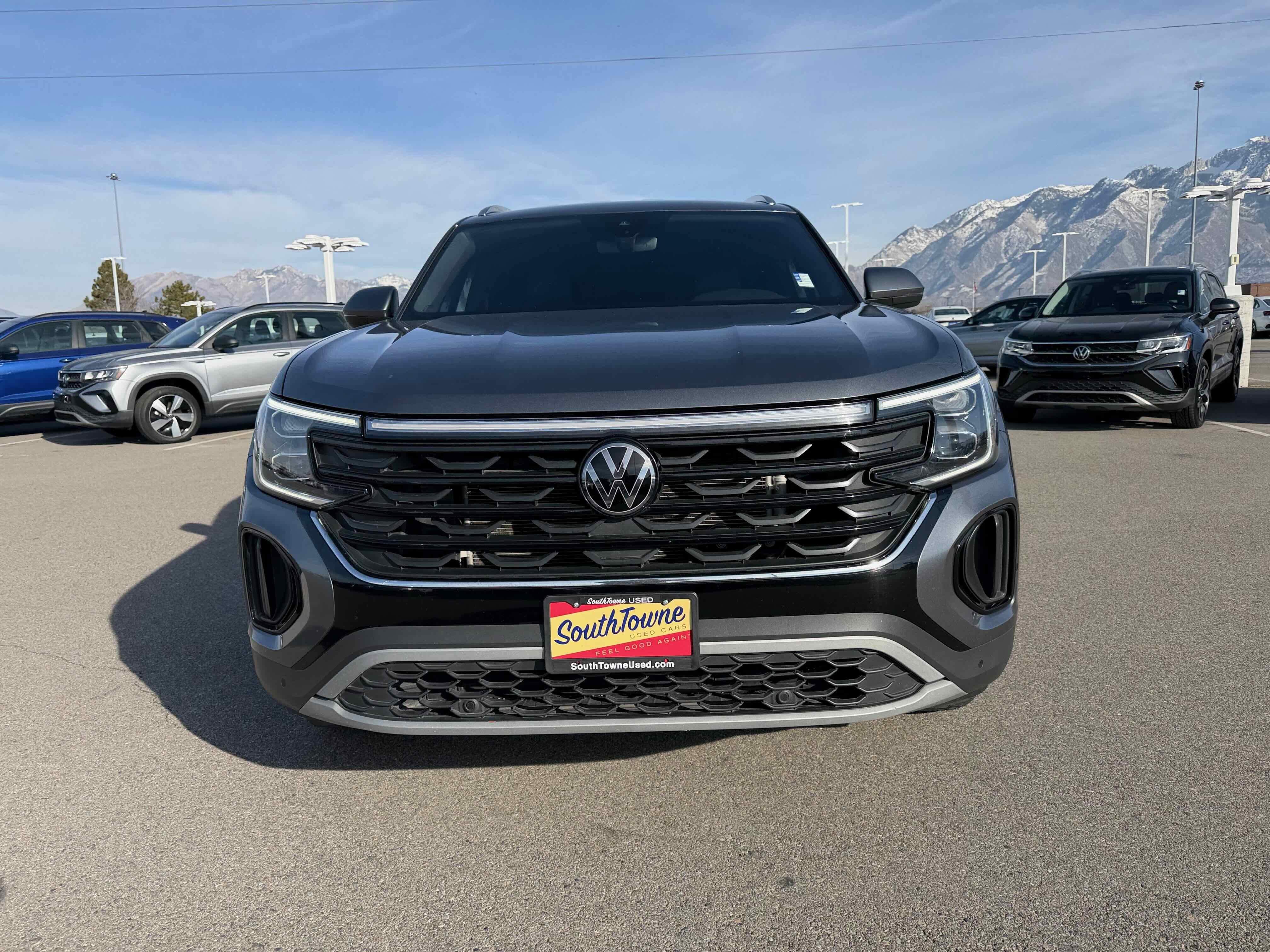 2024 Volkswagen Atlas Cross Sport 2.0T SE w/Technology