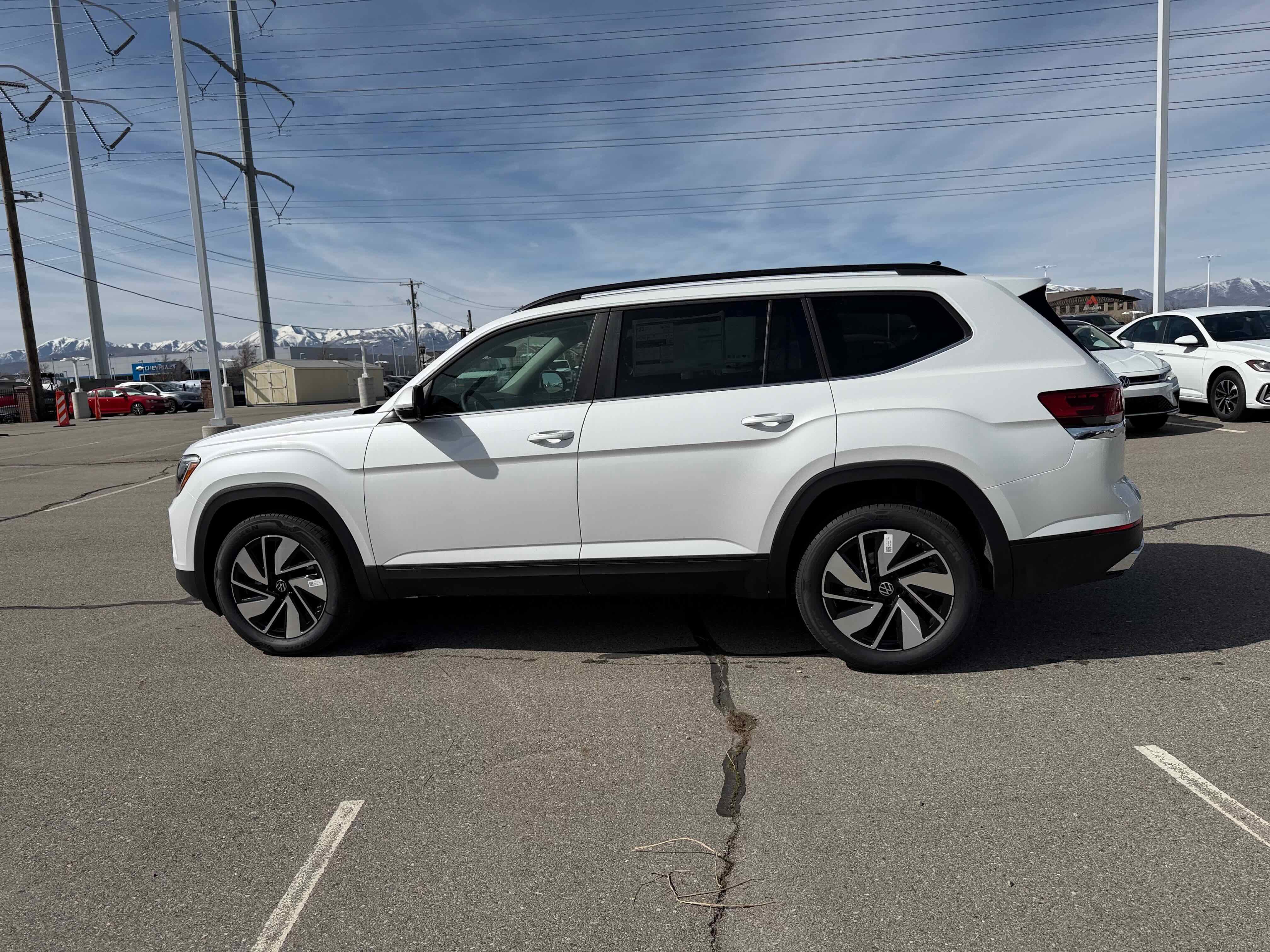 2026 Volkswagen Atlas 2.0T SE w/Technology
