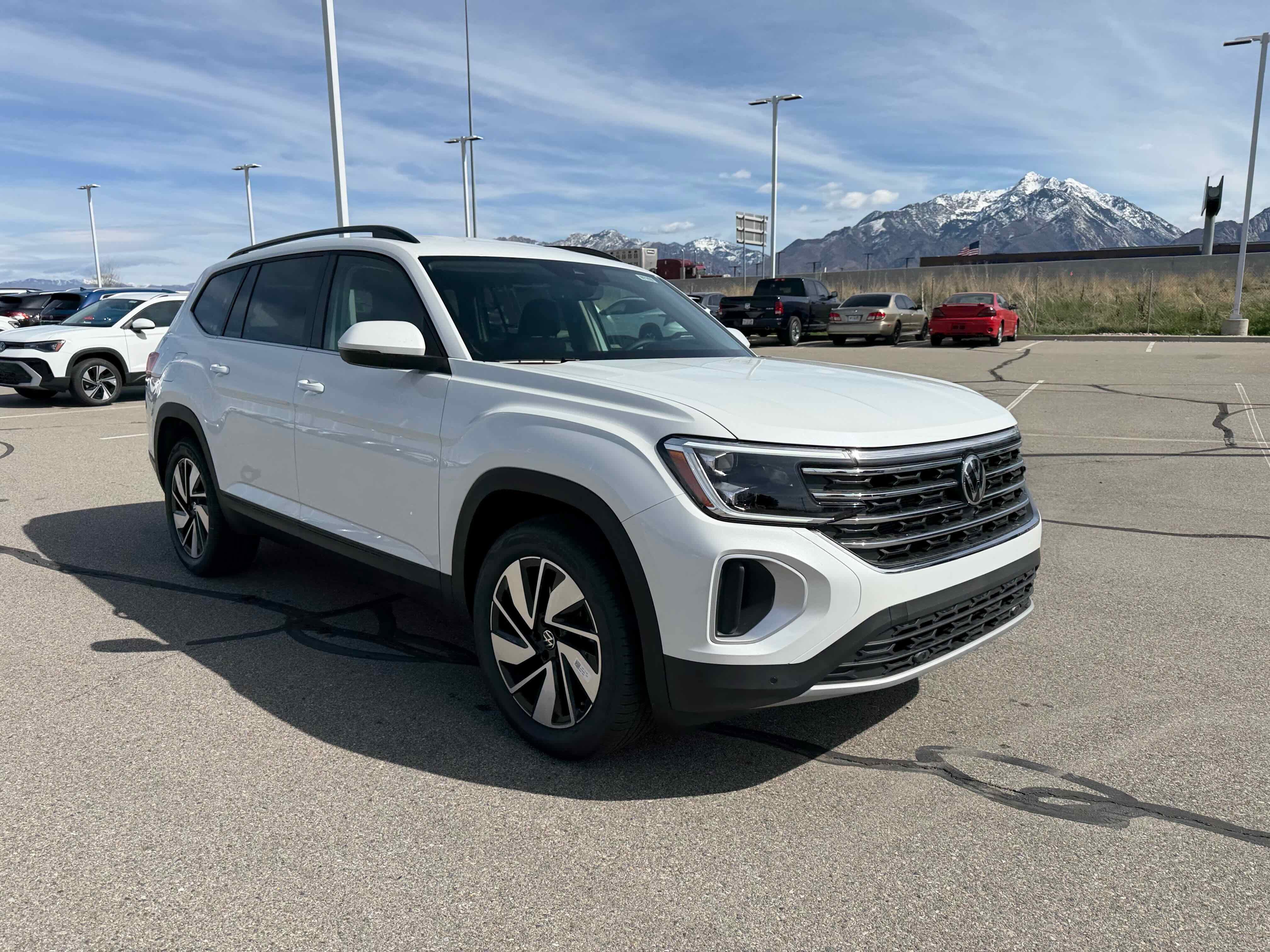 2026 Volkswagen Atlas 2.0T SE w/Technology