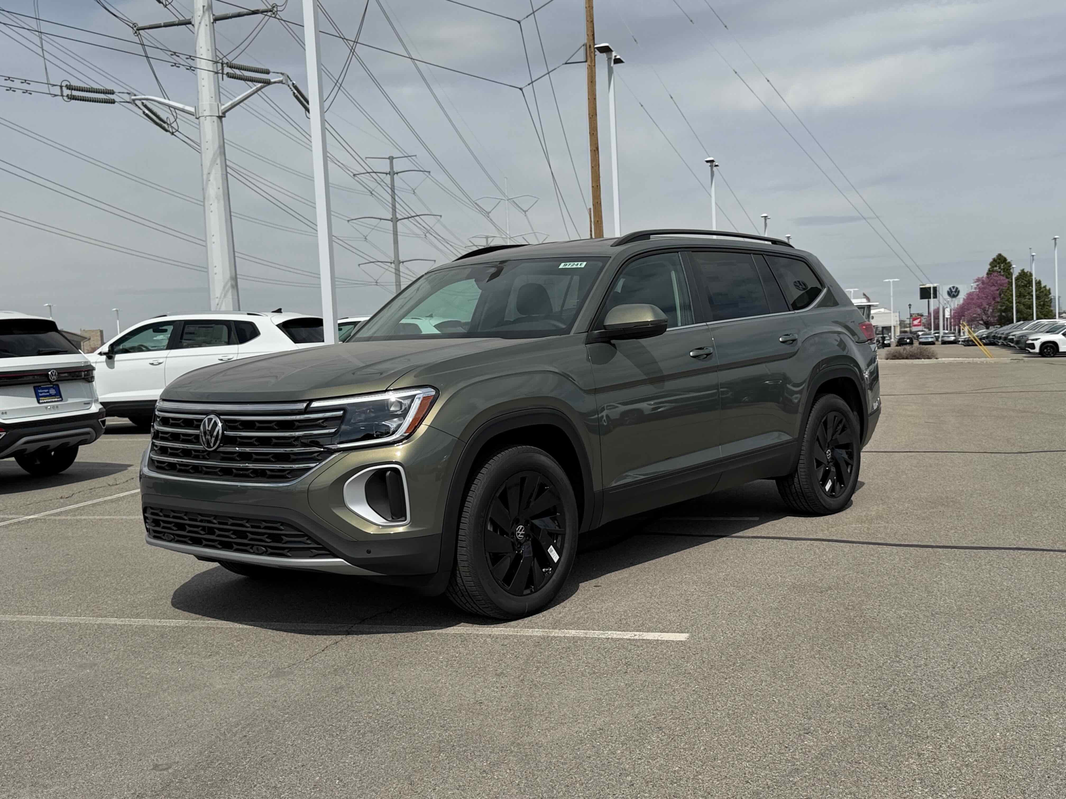 2026 Volkswagen Atlas 2.0T SE w/Technology