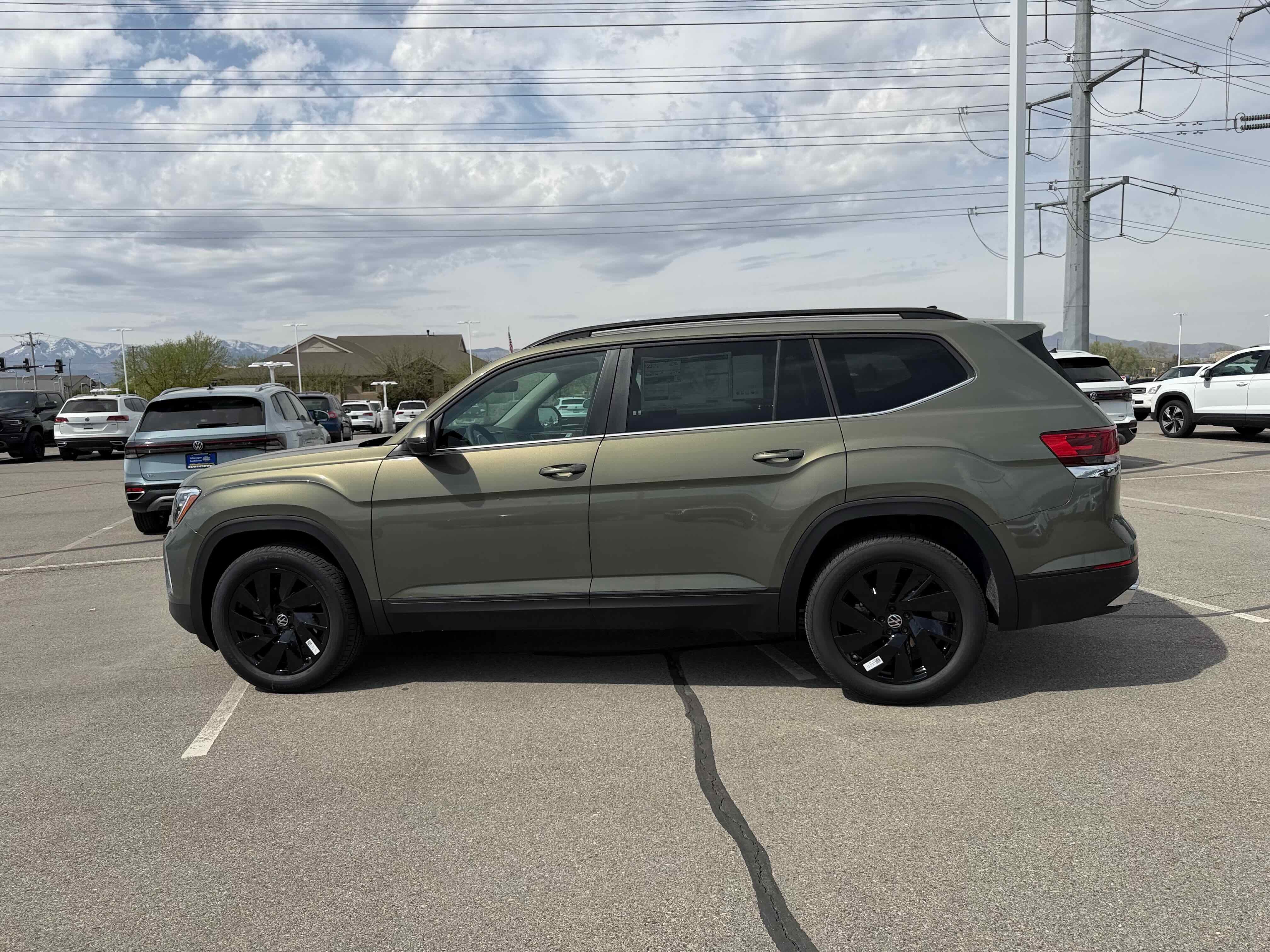 2026 Volkswagen Atlas 2.0T SE w/Technology