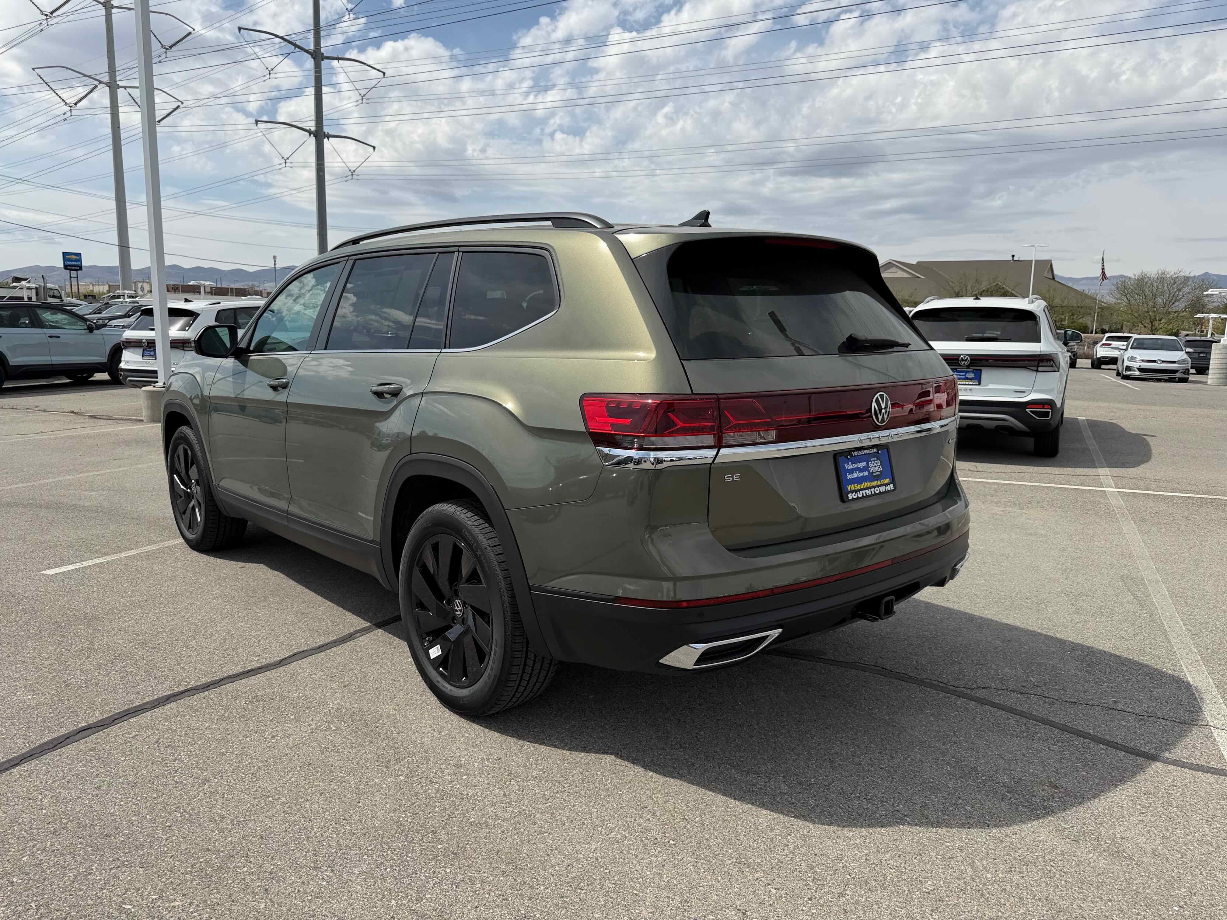 2026 Volkswagen Atlas 2.0T SE w/Technology