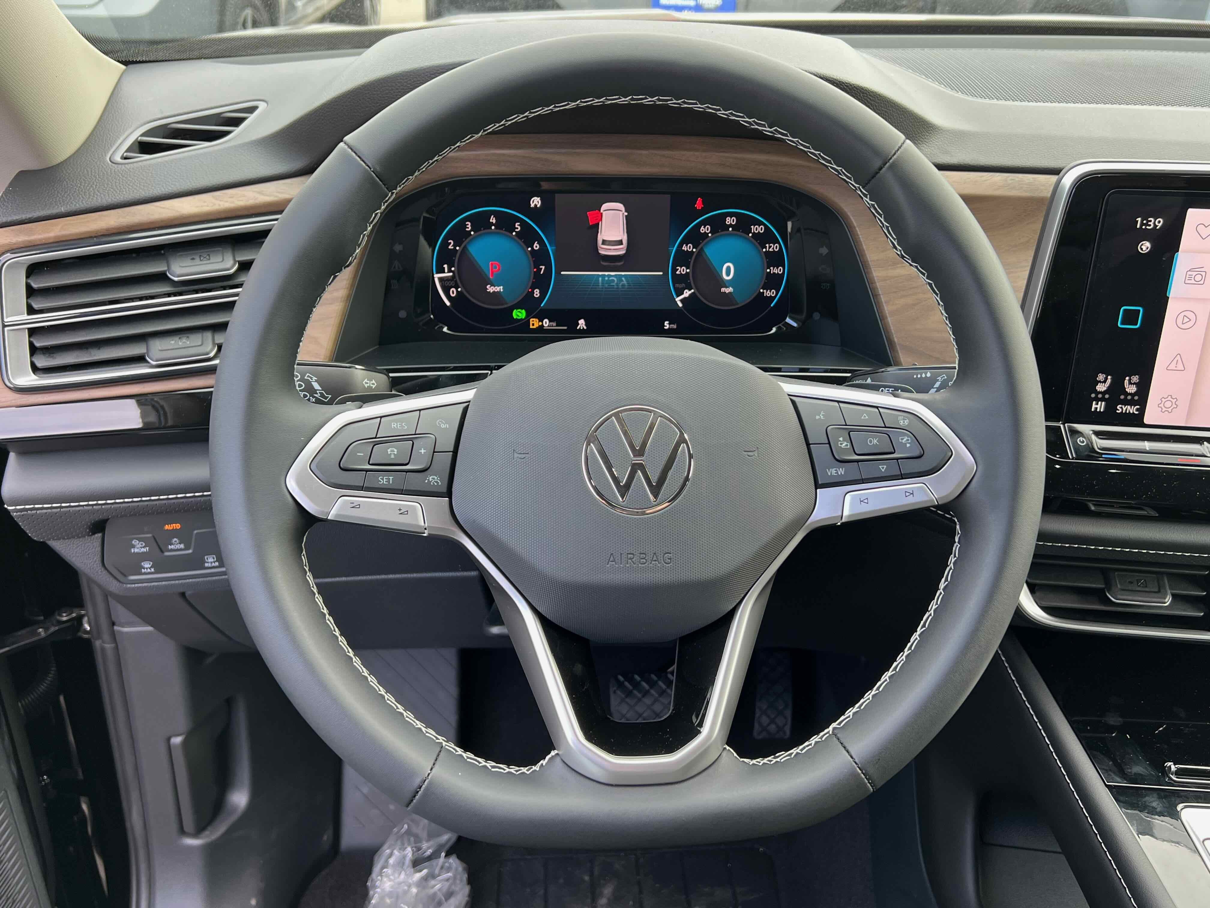 2026 Volkswagen Atlas 2.0T SE w/Technology