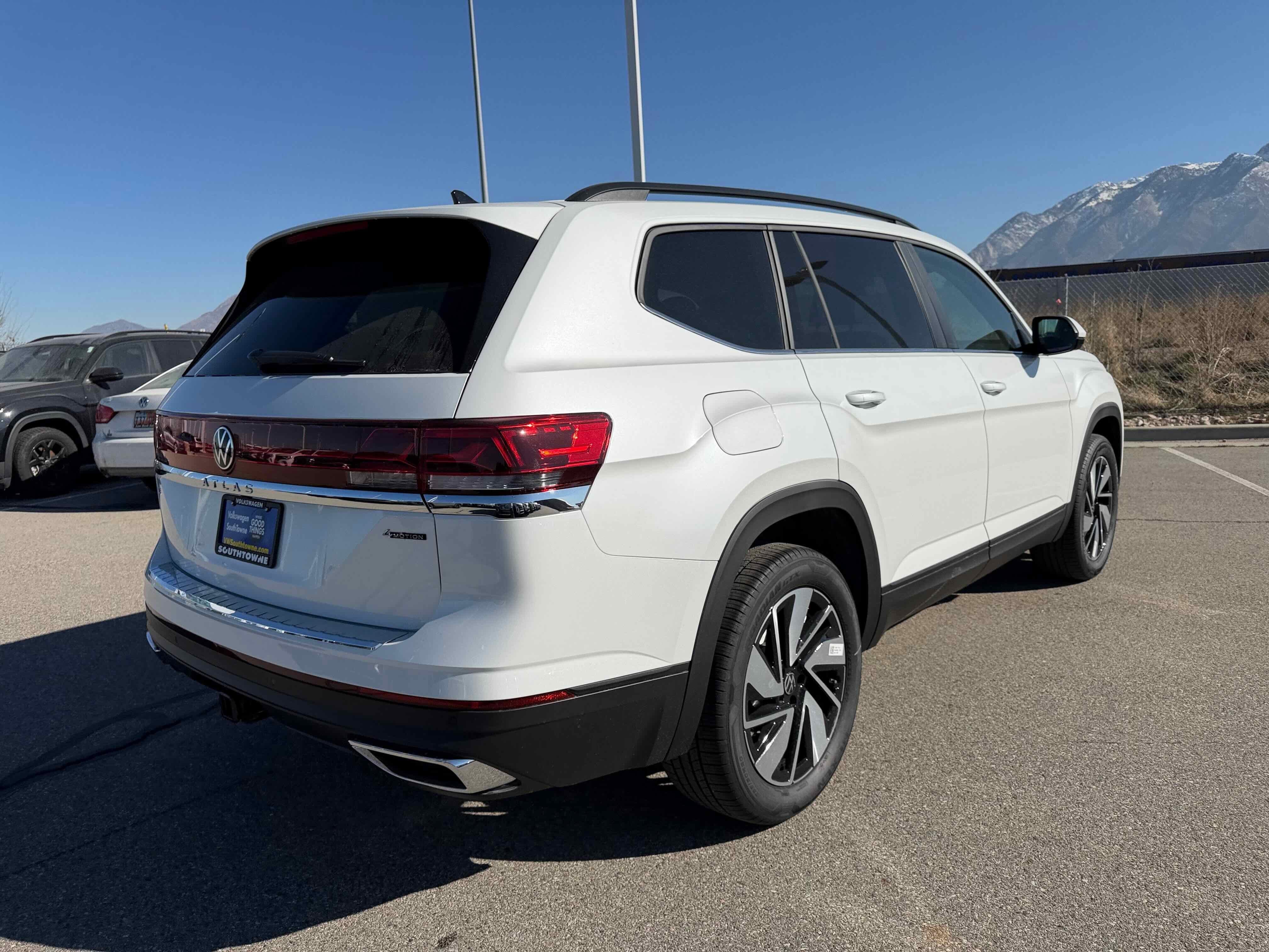 2026 Volkswagen Atlas 2.0T SE w/Technology