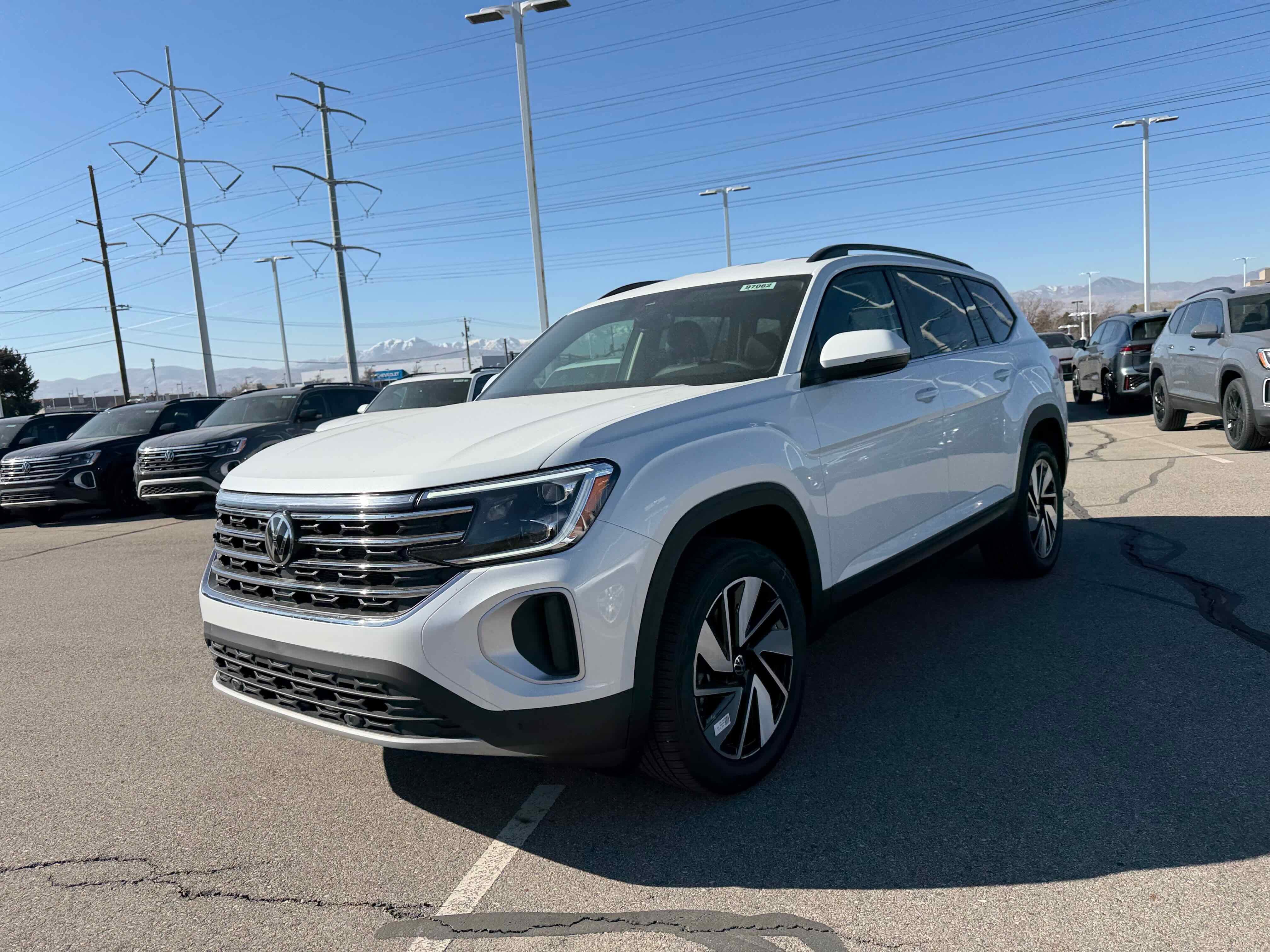 2026 Volkswagen Atlas 2.0T SE w/Technology