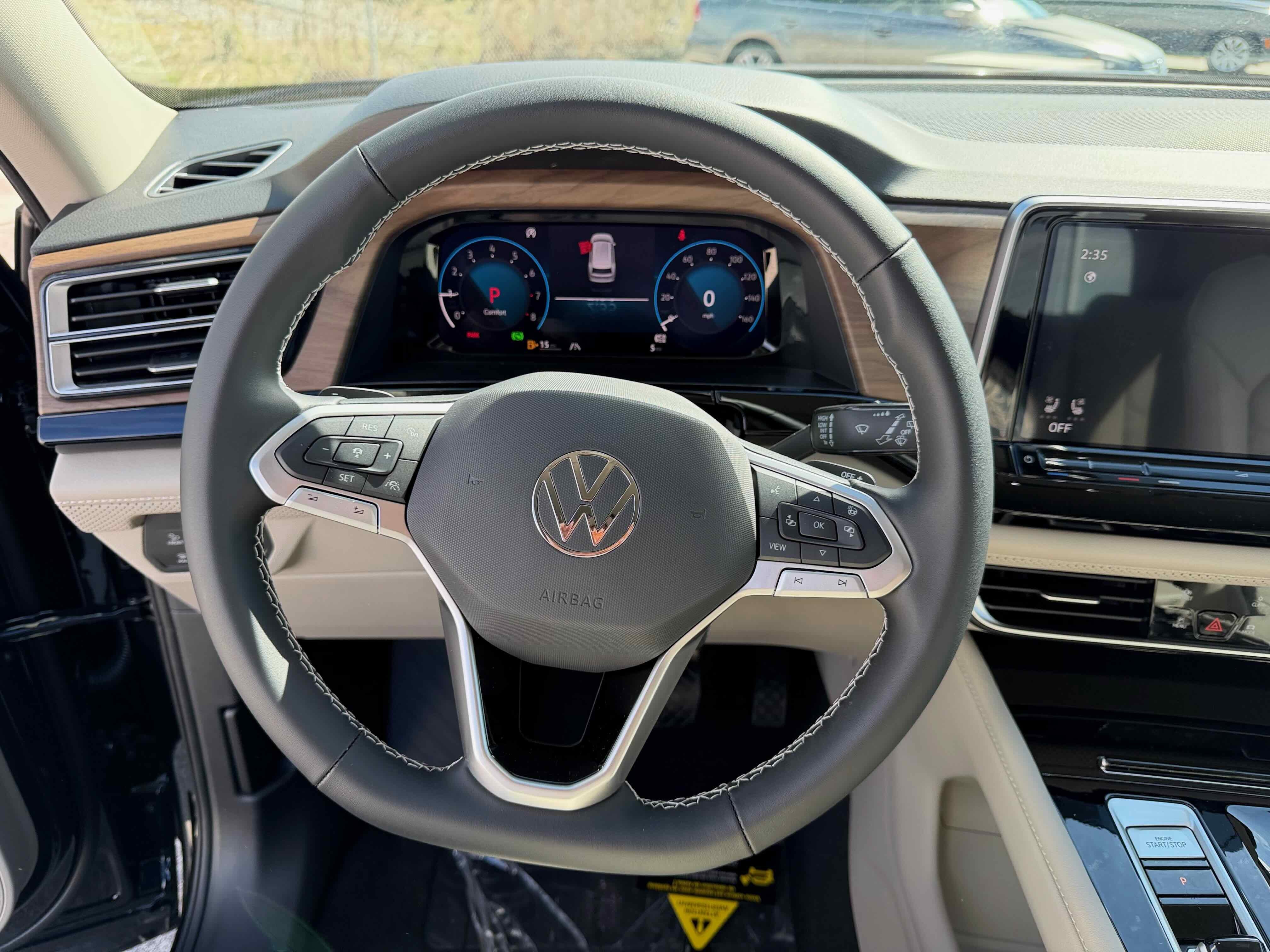 2026 Volkswagen Atlas 2.0T SE w/Technology