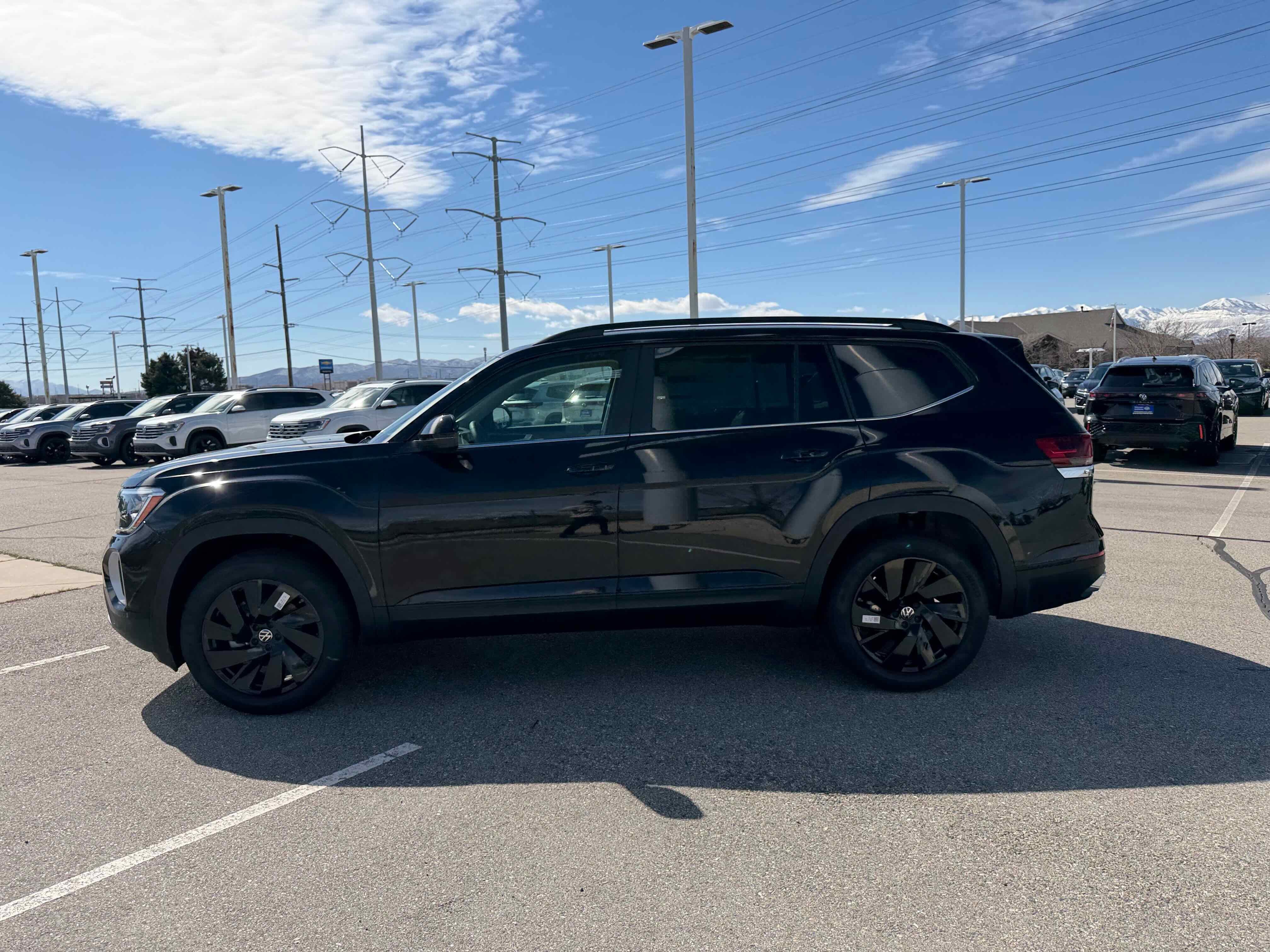 2026 Volkswagen Atlas 2.0T SE w/Technology