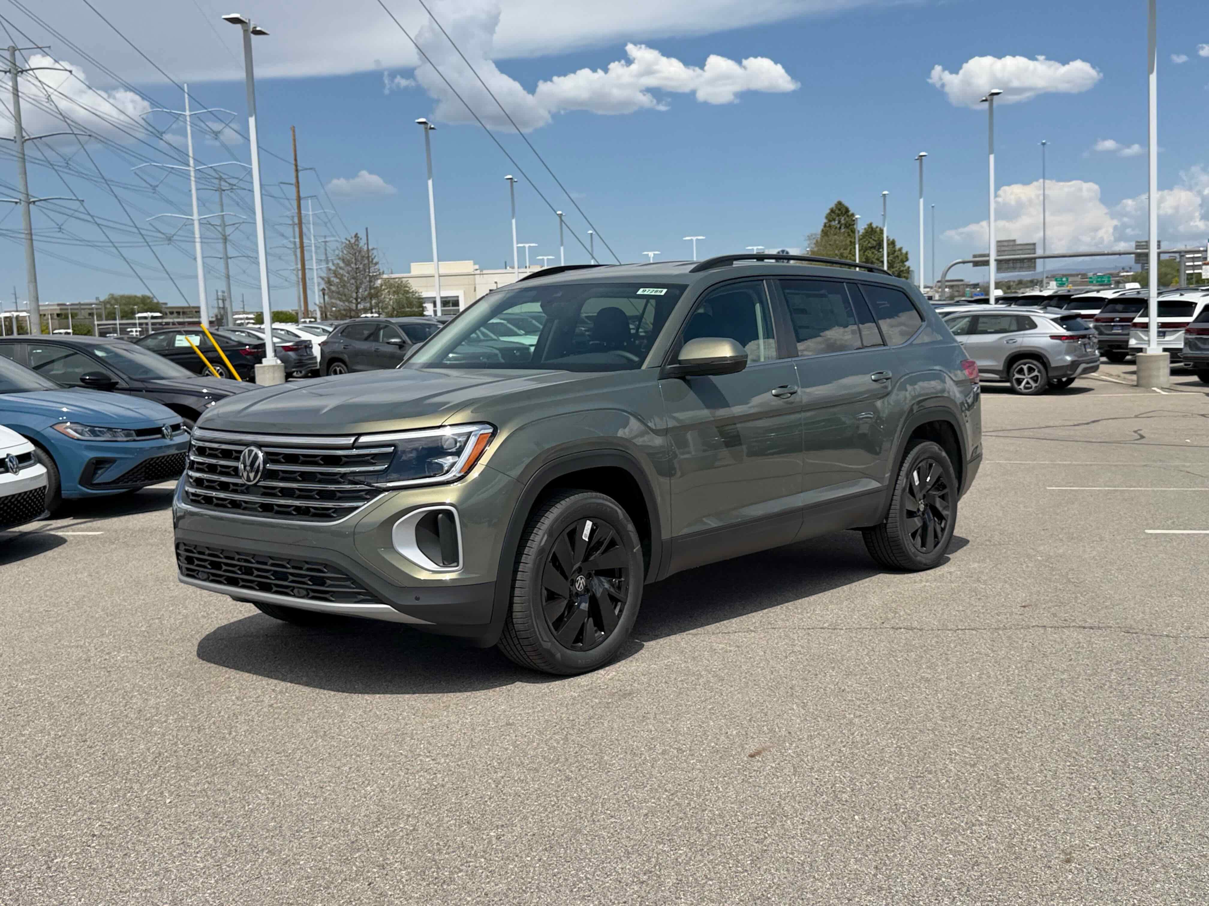 2026 Volkswagen Atlas 2.0T SE w/Technology