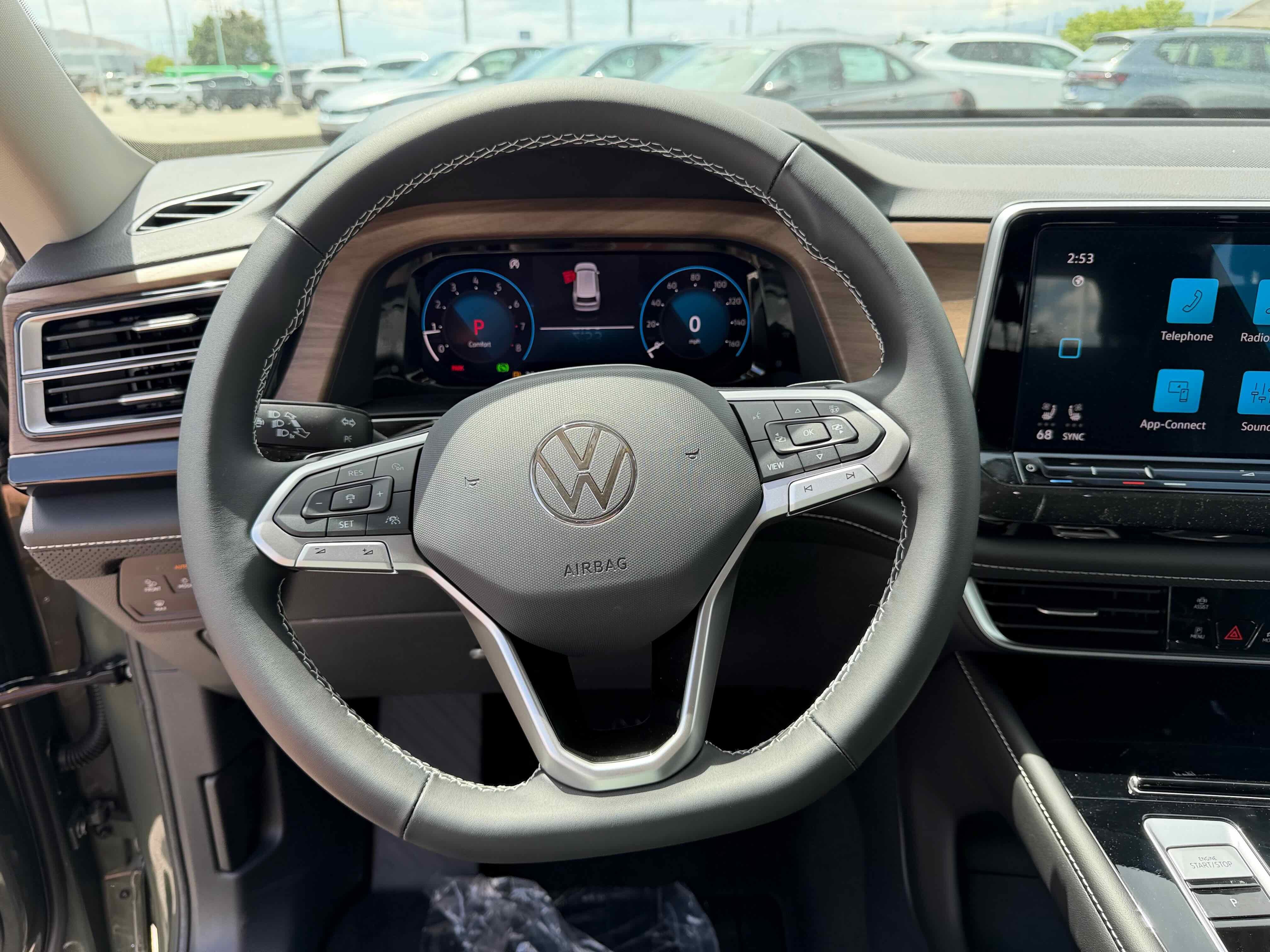 2026 Volkswagen Atlas 2.0T SE w/Technology