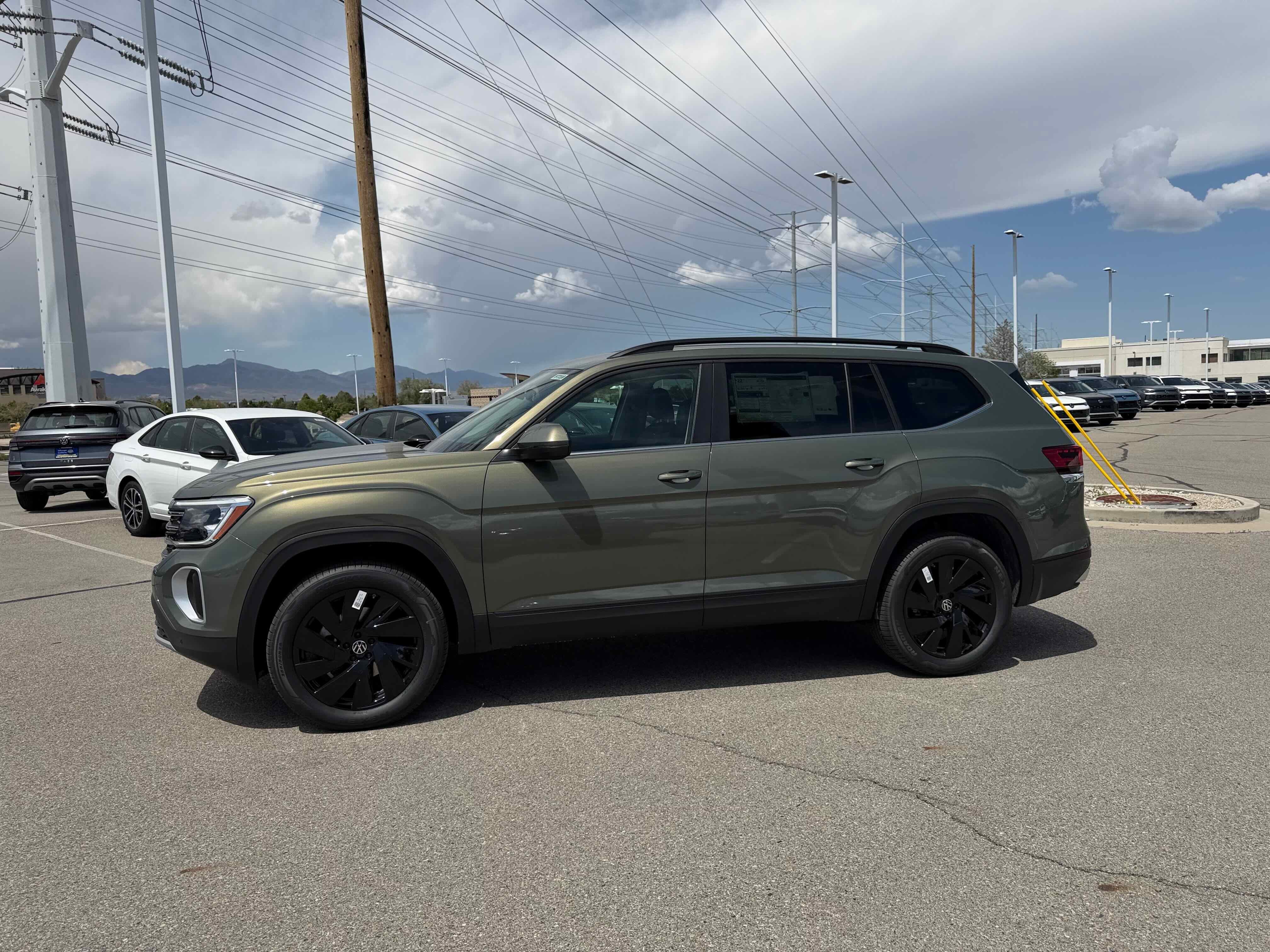 2026 Volkswagen Atlas 2.0T SE w/Technology