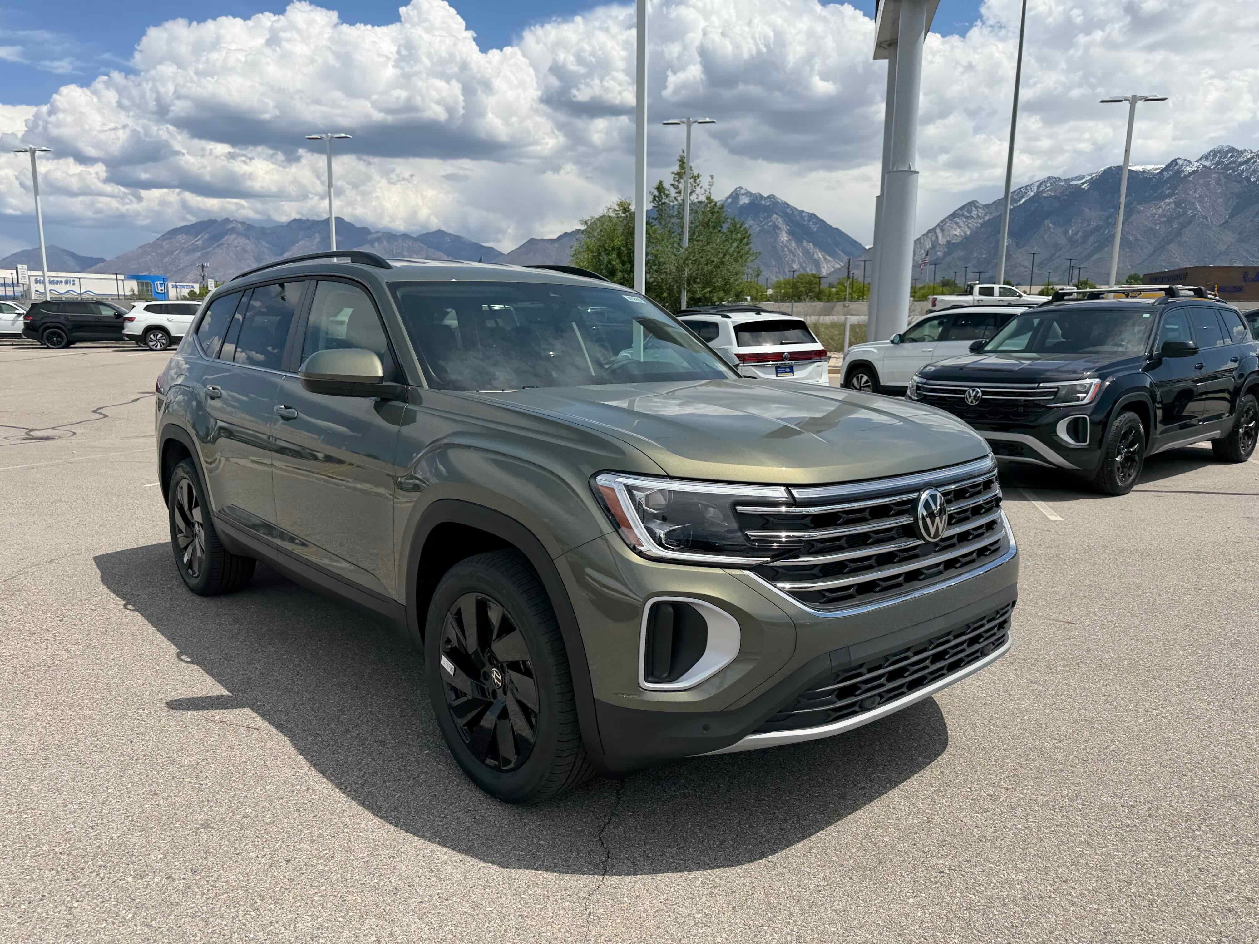 2026 Volkswagen Atlas 2.0T SE w/Technology