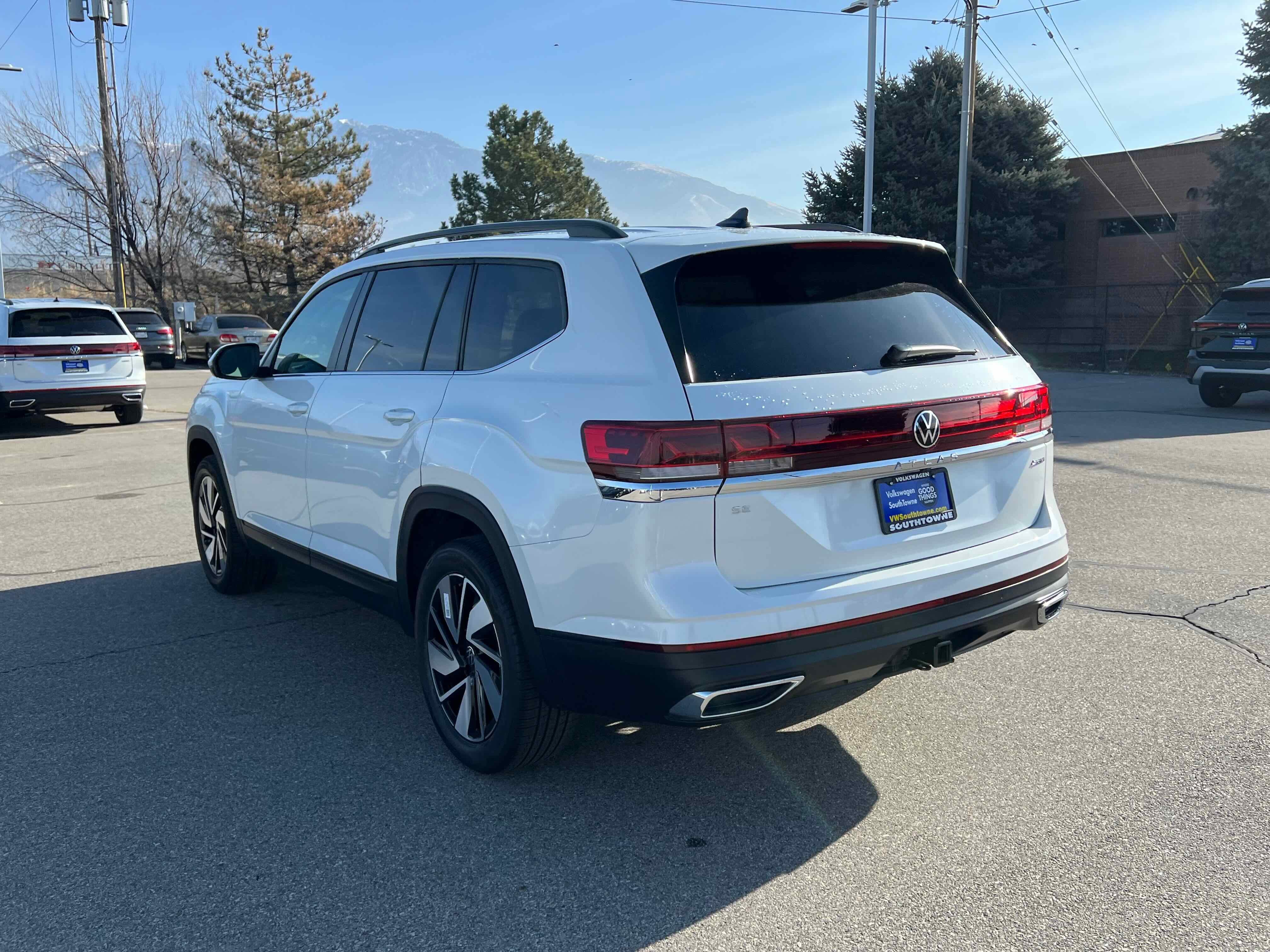 2026 Volkswagen Atlas 2.0T SE w/Technology