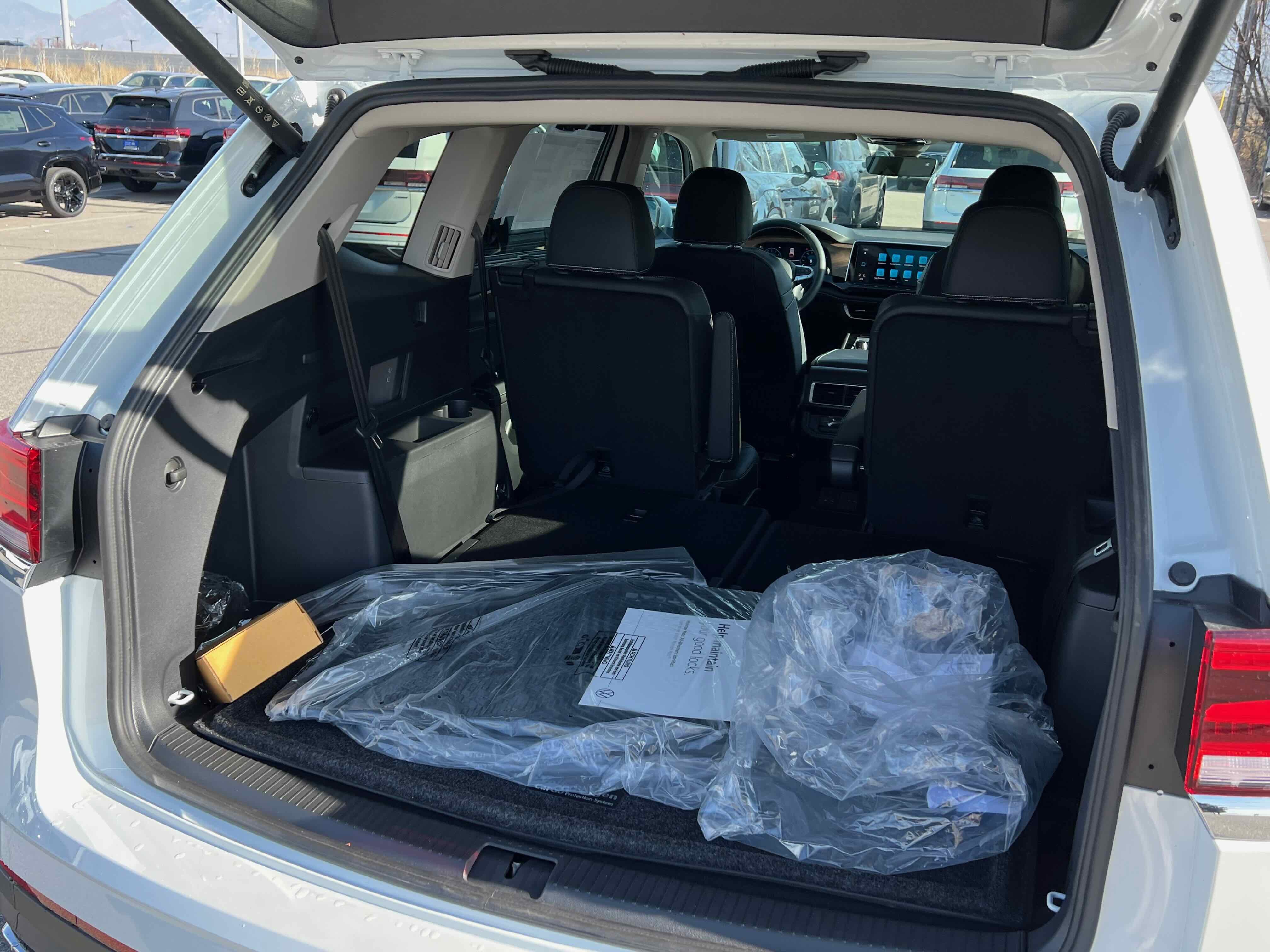 2026 Volkswagen Atlas 2.0T SE w/Technology