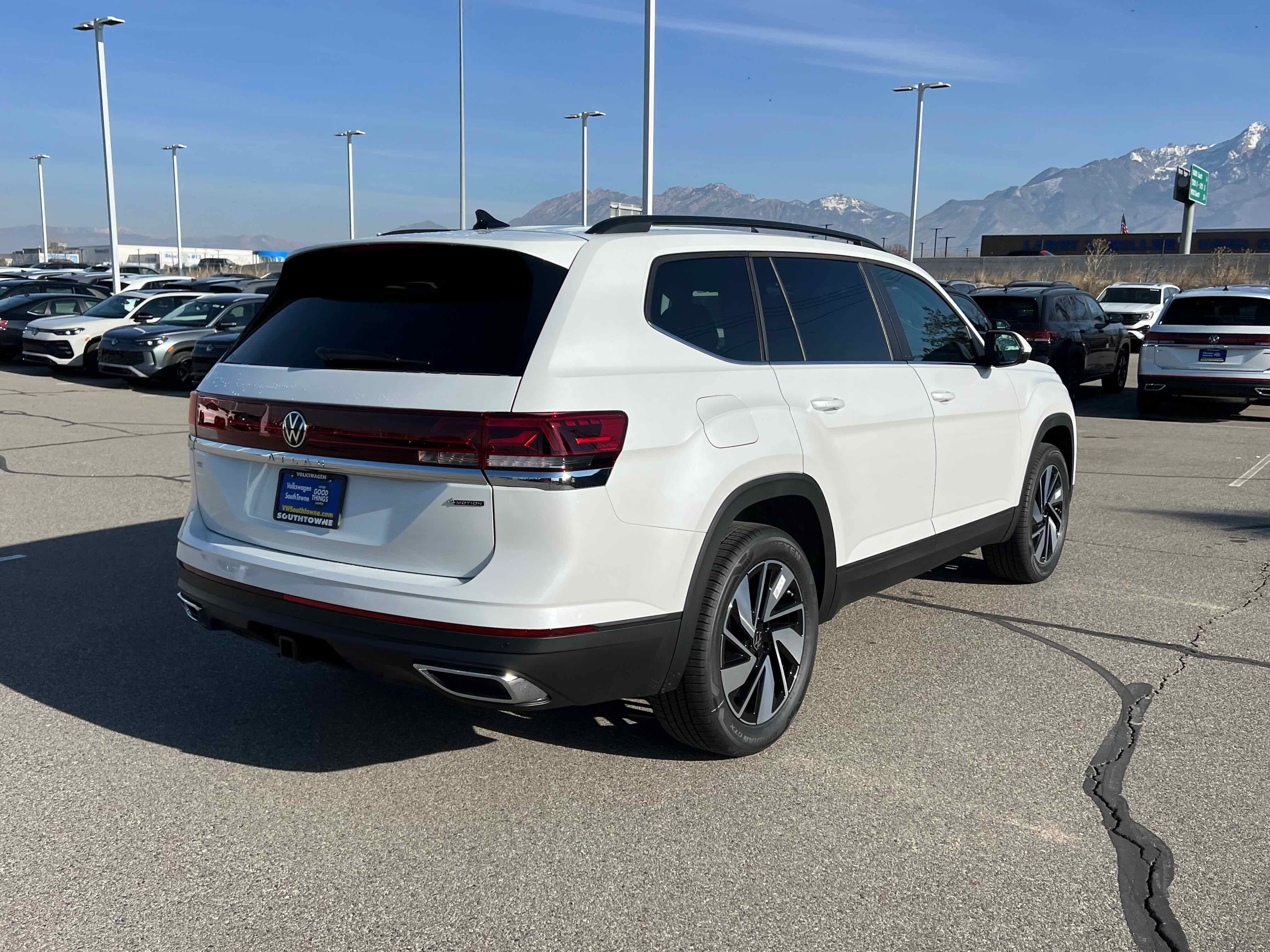 2026 Volkswagen Atlas 2.0T SE w/Technology