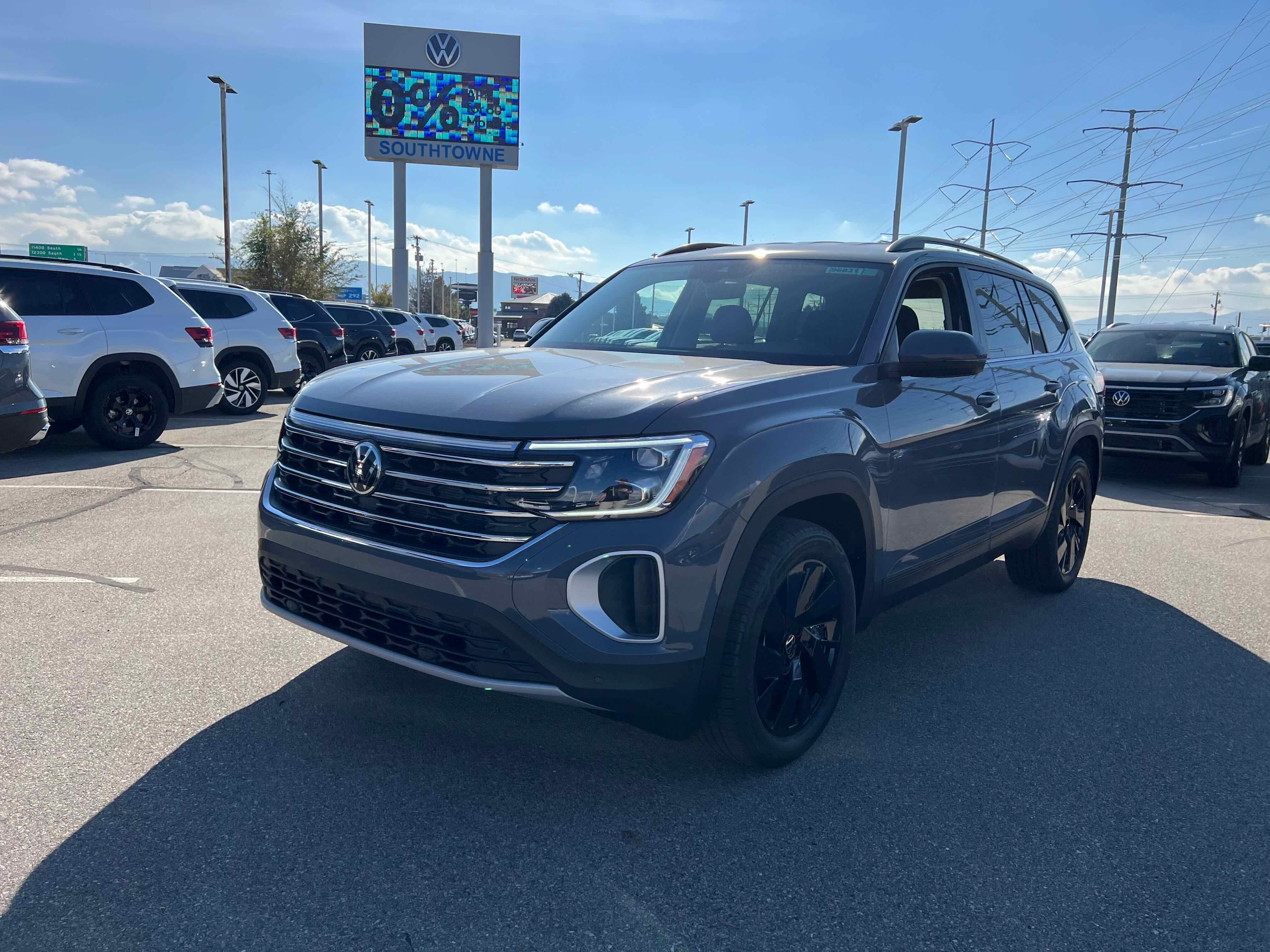 2026 Volkswagen Atlas 2.0T SE w/Technology