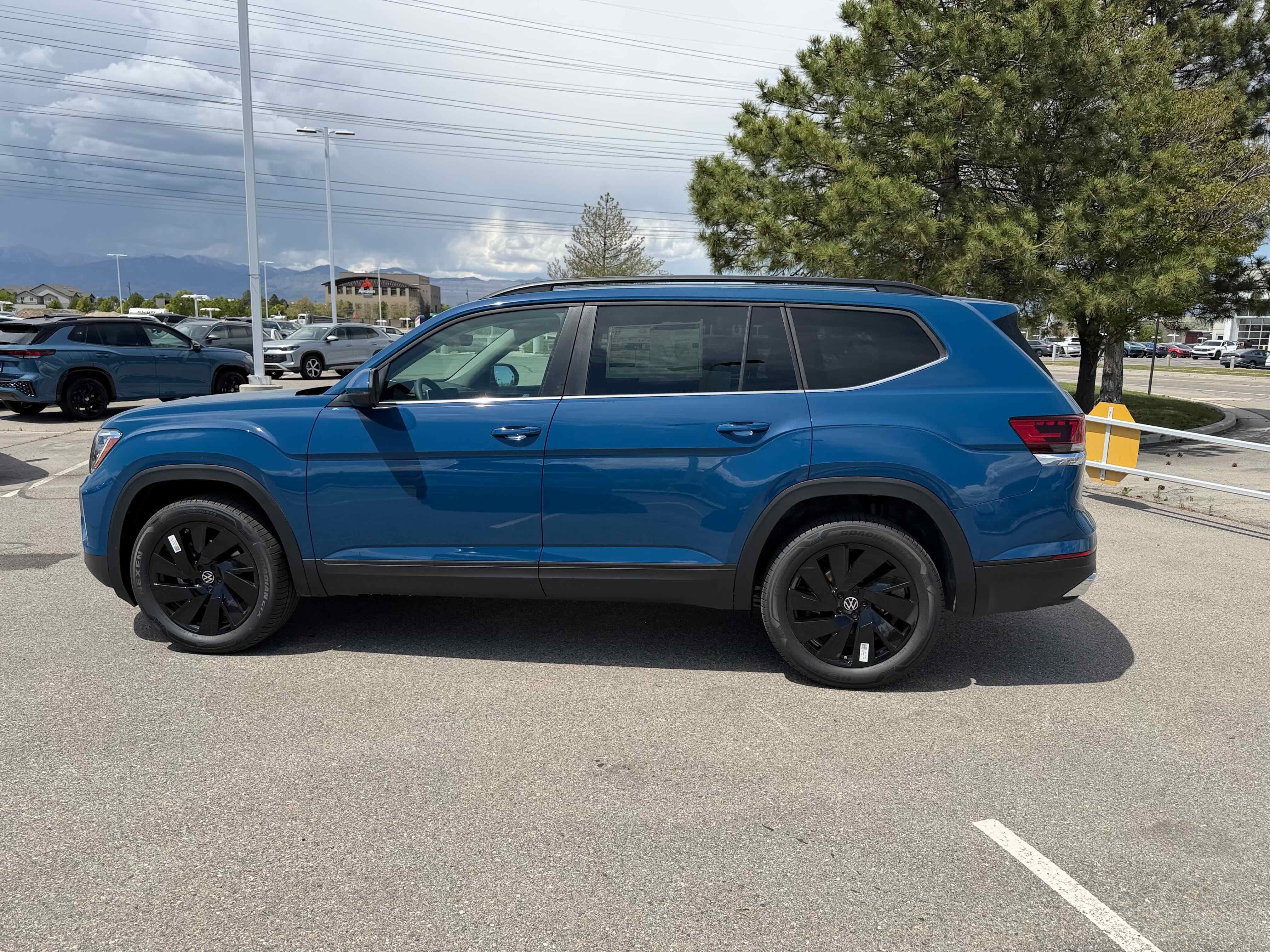 2026 Volkswagen Atlas 2.0T SE w/Technology