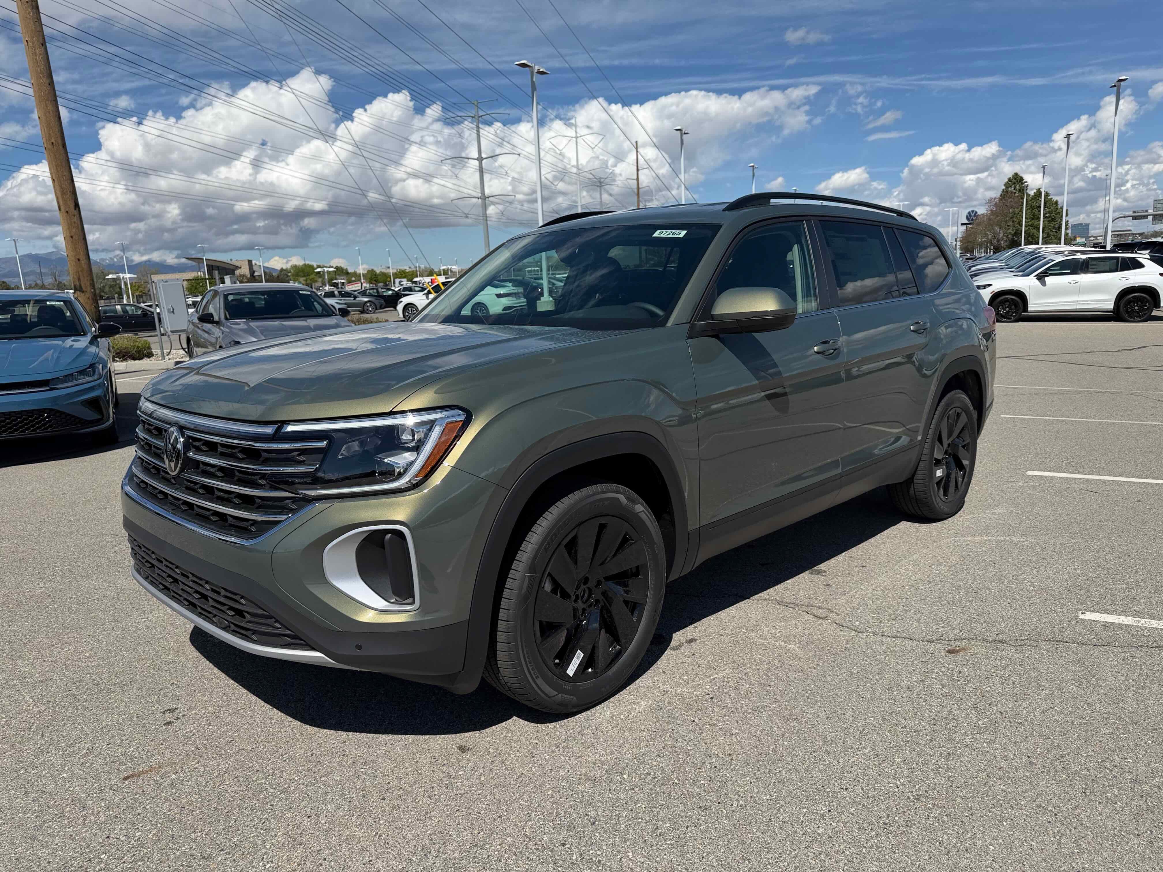 2026 Volkswagen Atlas 2.0T SE w/Technology